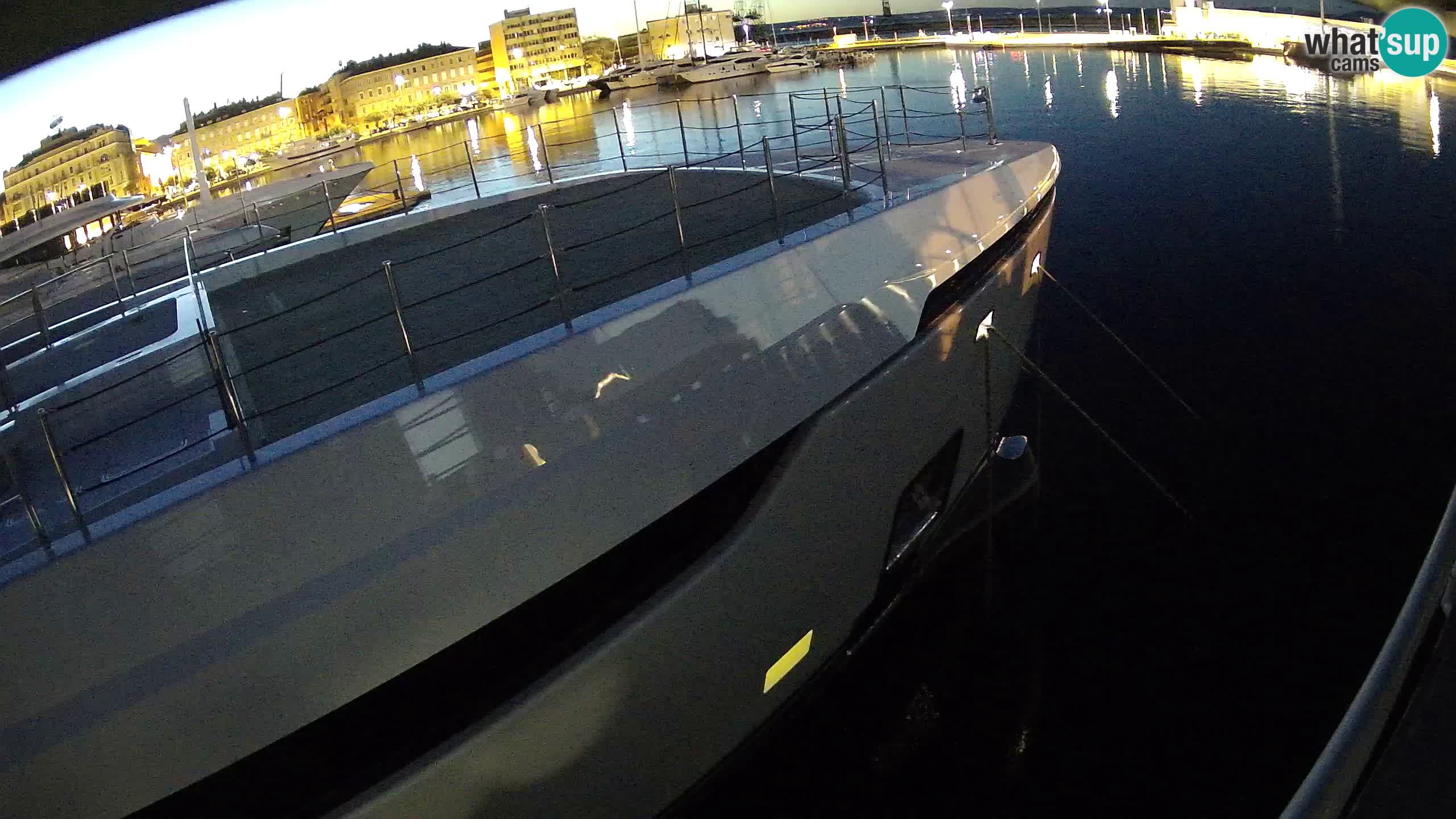 Botel Marina cámara web en vivo Rijeka