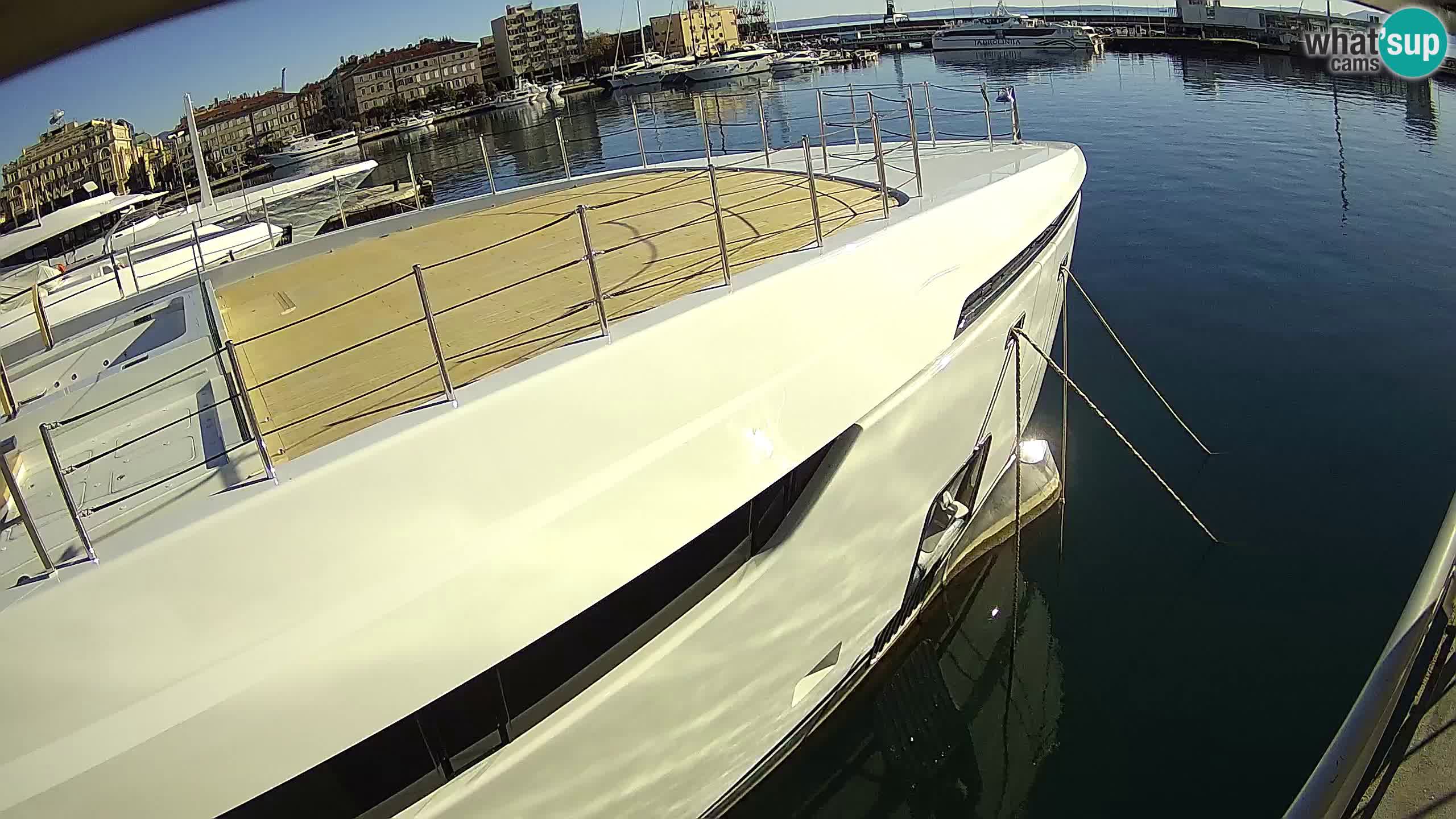 Reka – Botel Marina spletna kamera