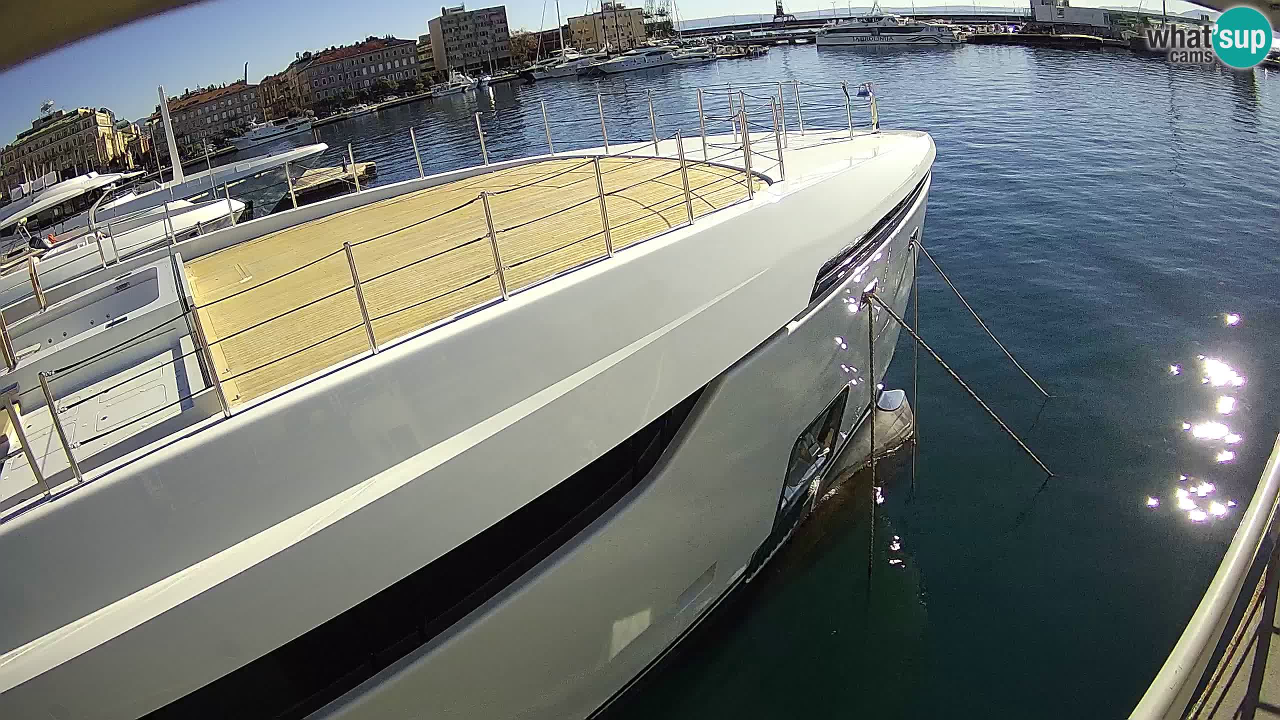 Botel Marina cámara web en vivo Rijeka
