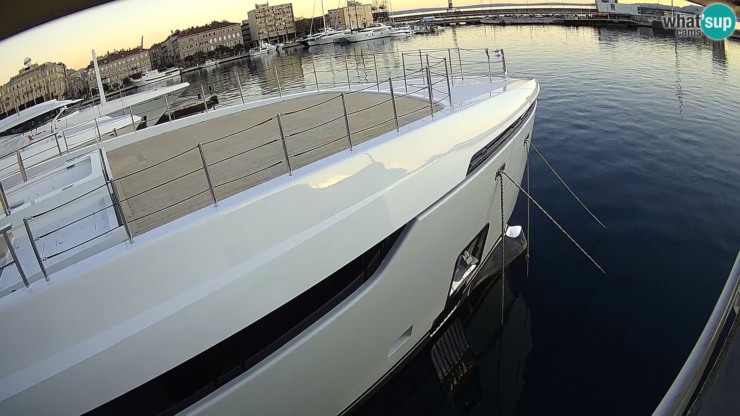 Botel Marina cámara web en vivo Rijeka