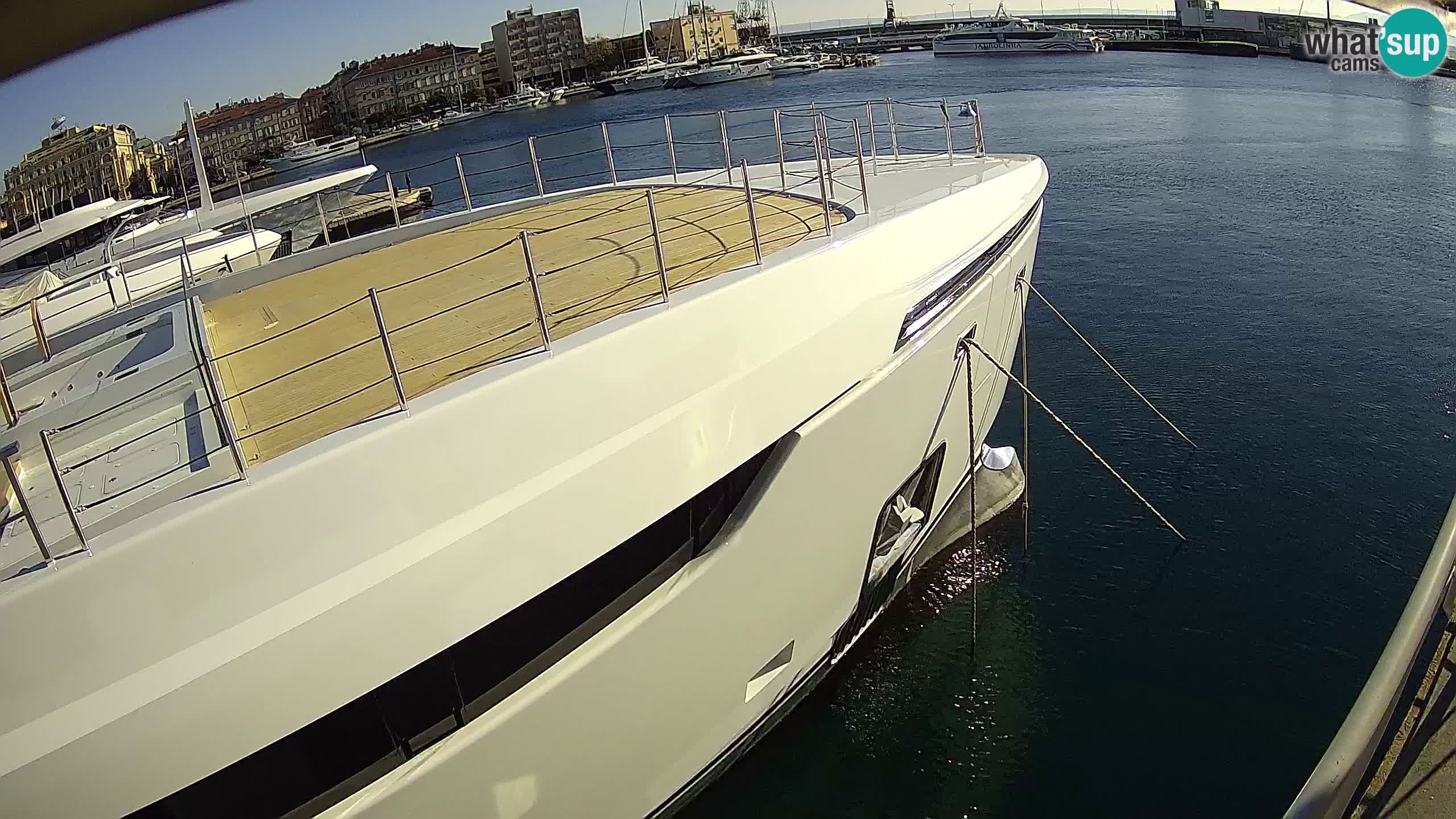 Reka – Botel Marina spletna kamera