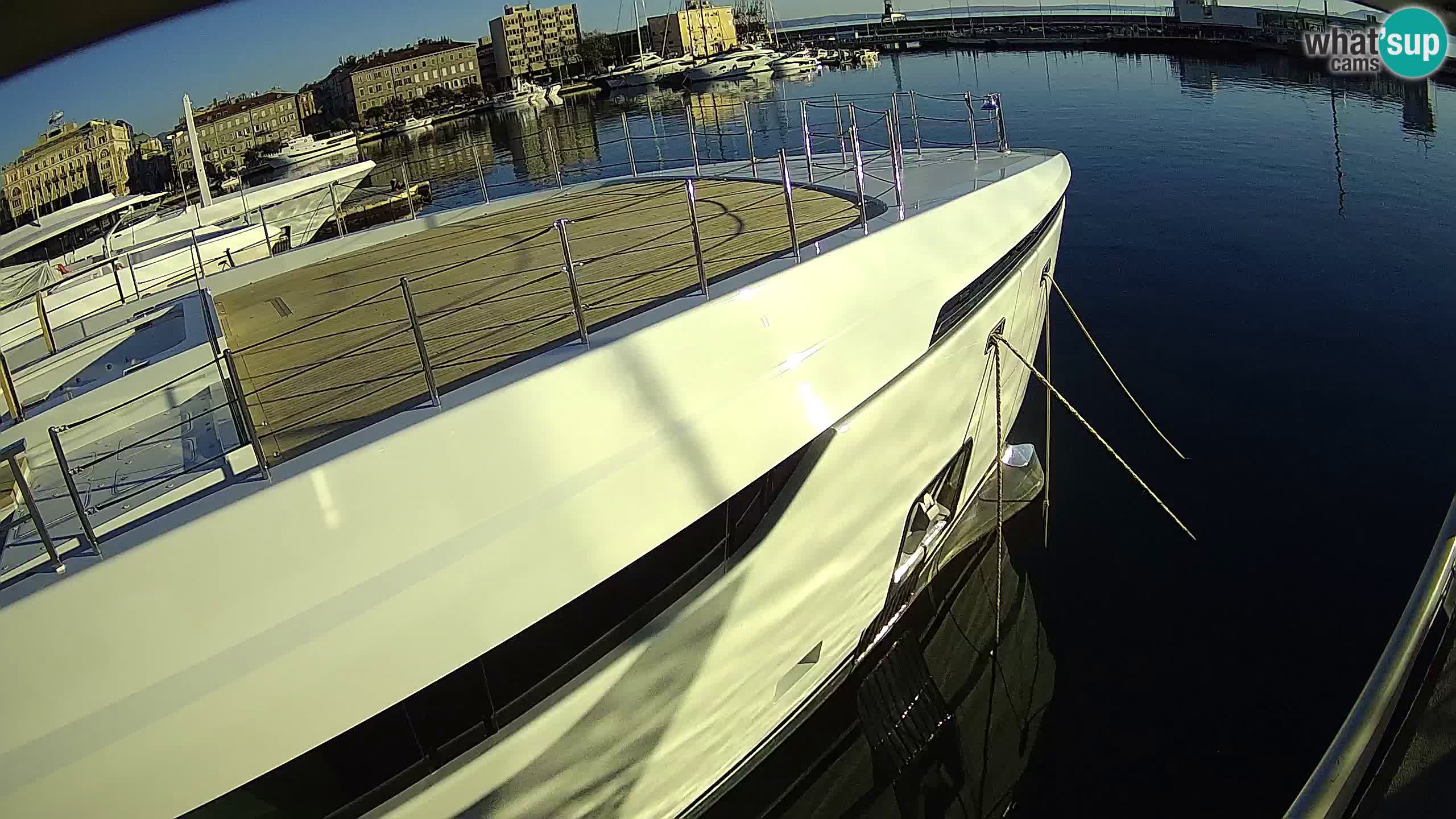 Botel Marina cámara web en vivo Rijeka