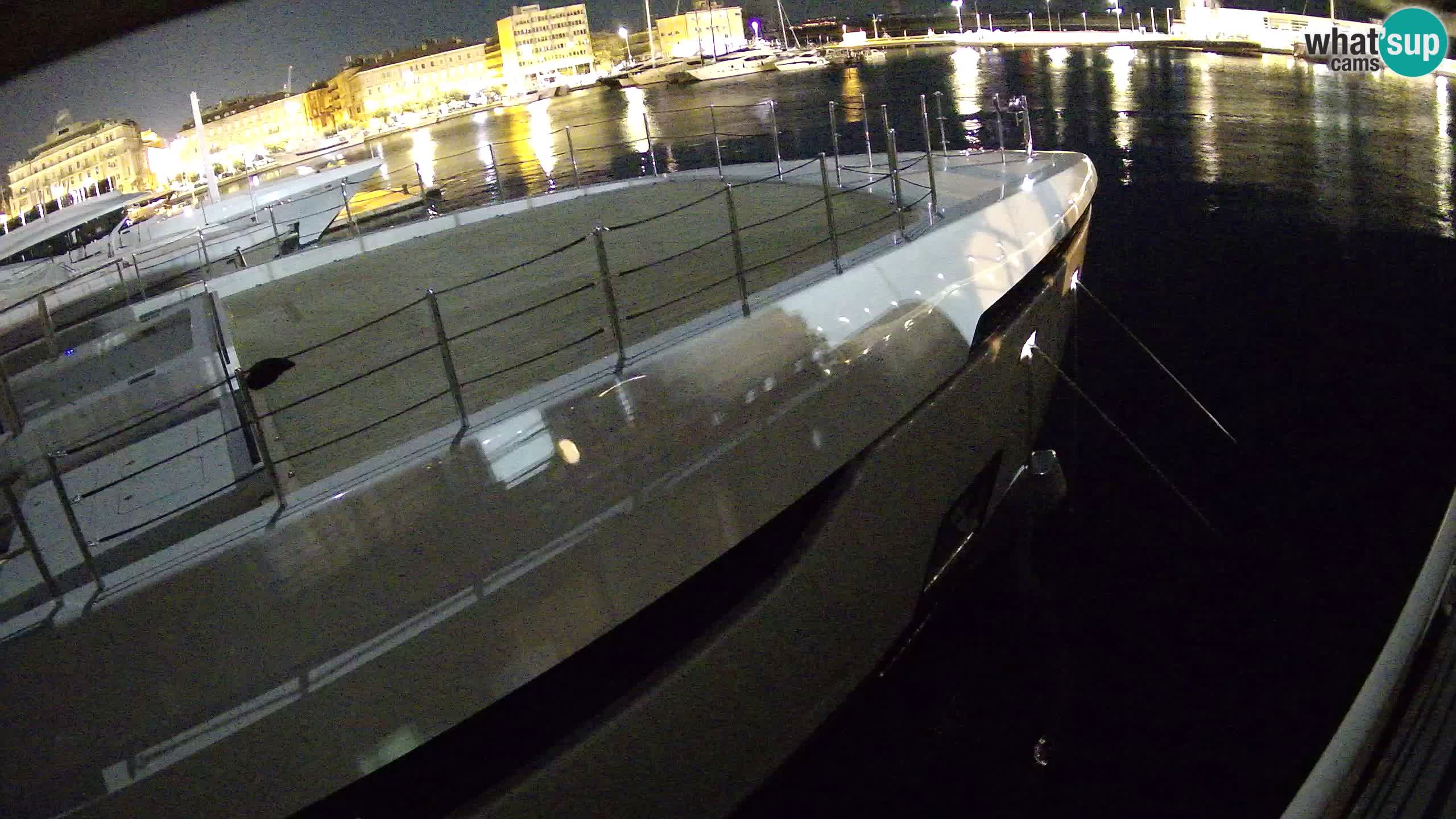 Botel Marina cámara web en vivo Rijeka