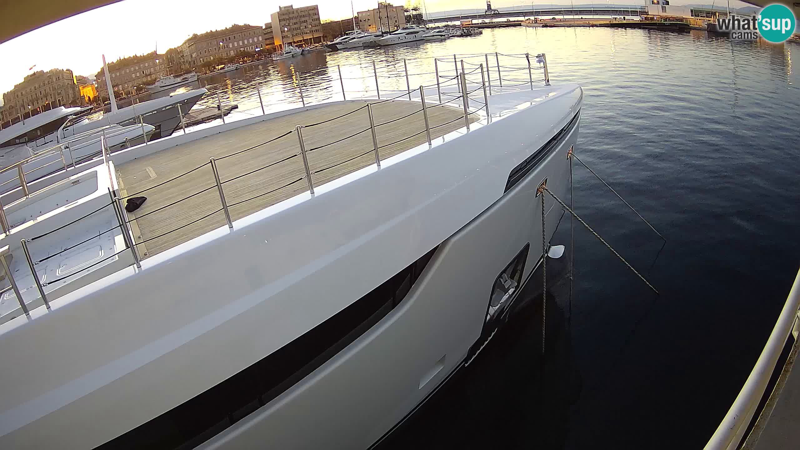 Botel Marina cámara web en vivo Rijeka