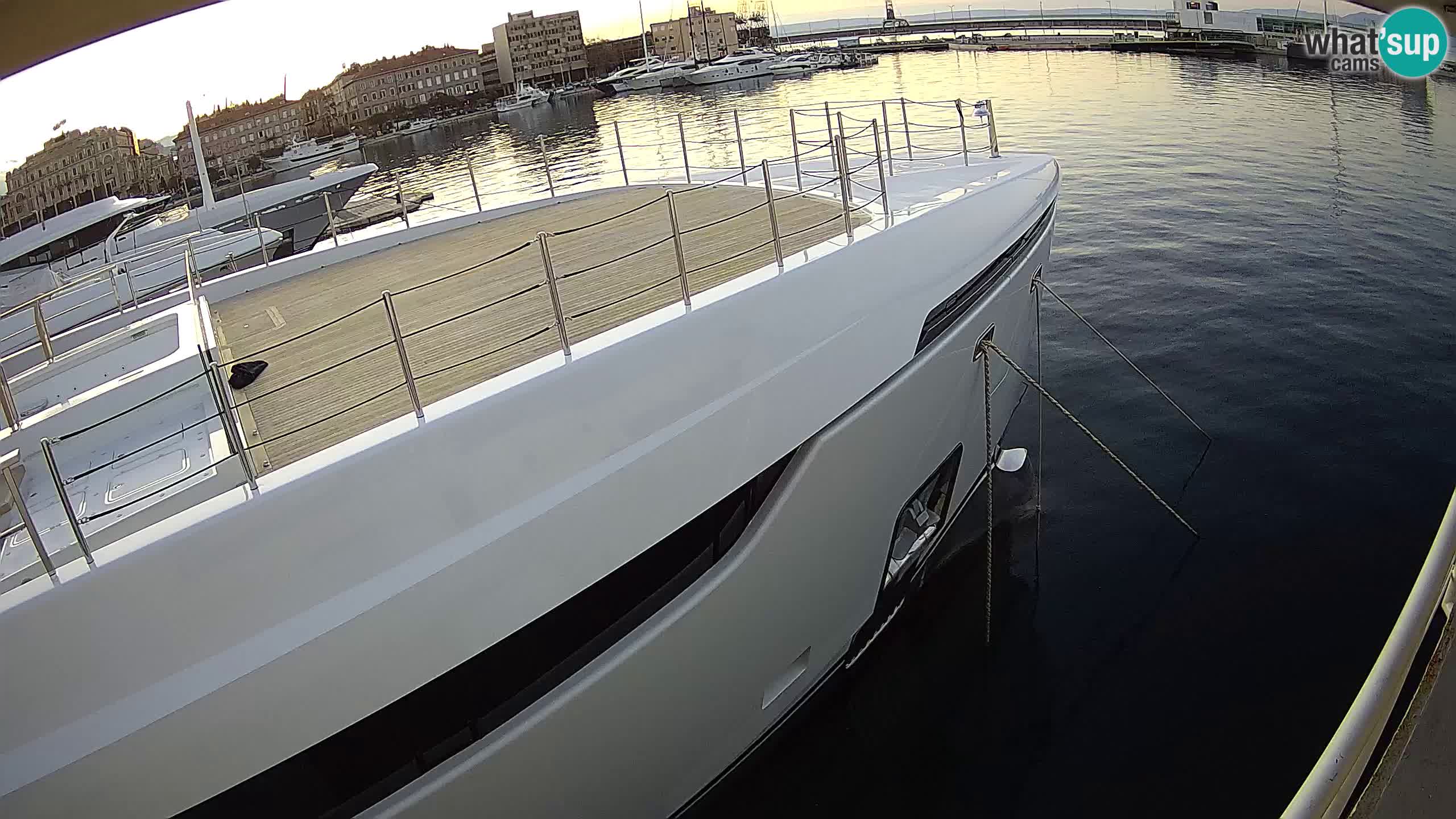 Botel Marina cámara web en vivo Rijeka