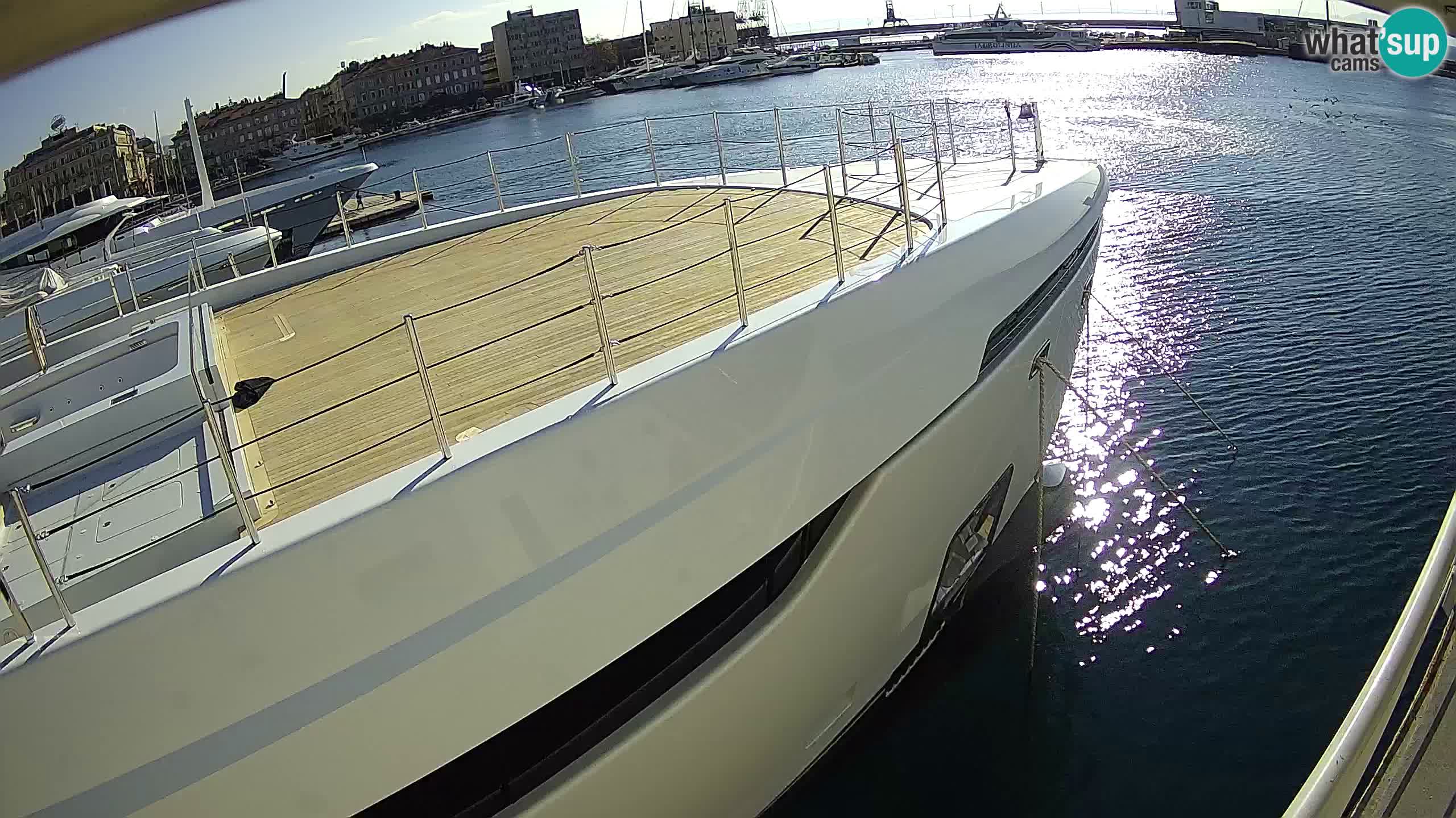 Reka – Botel Marina spletna kamera