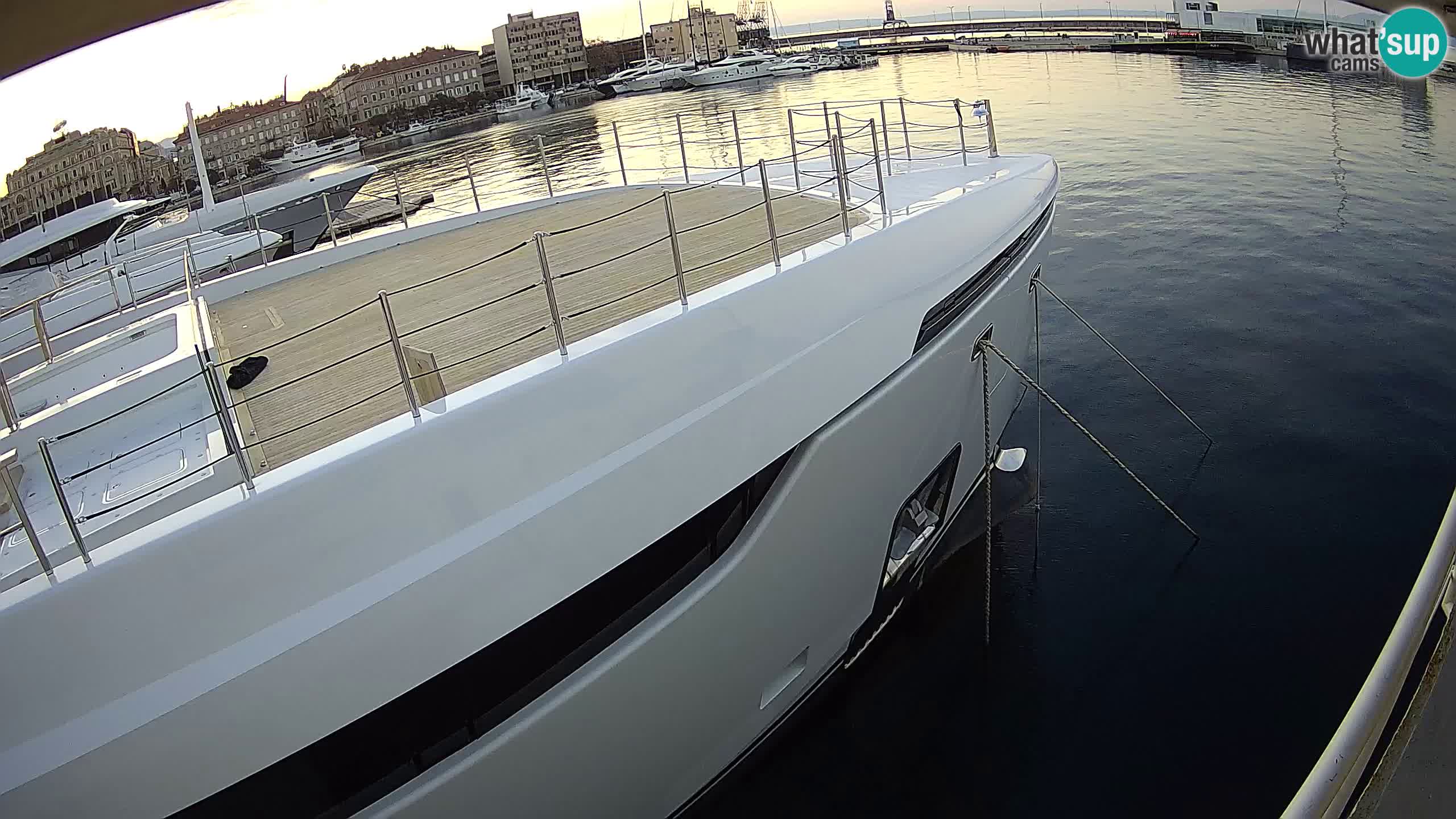 Rijeka – Botel Marina web kamera