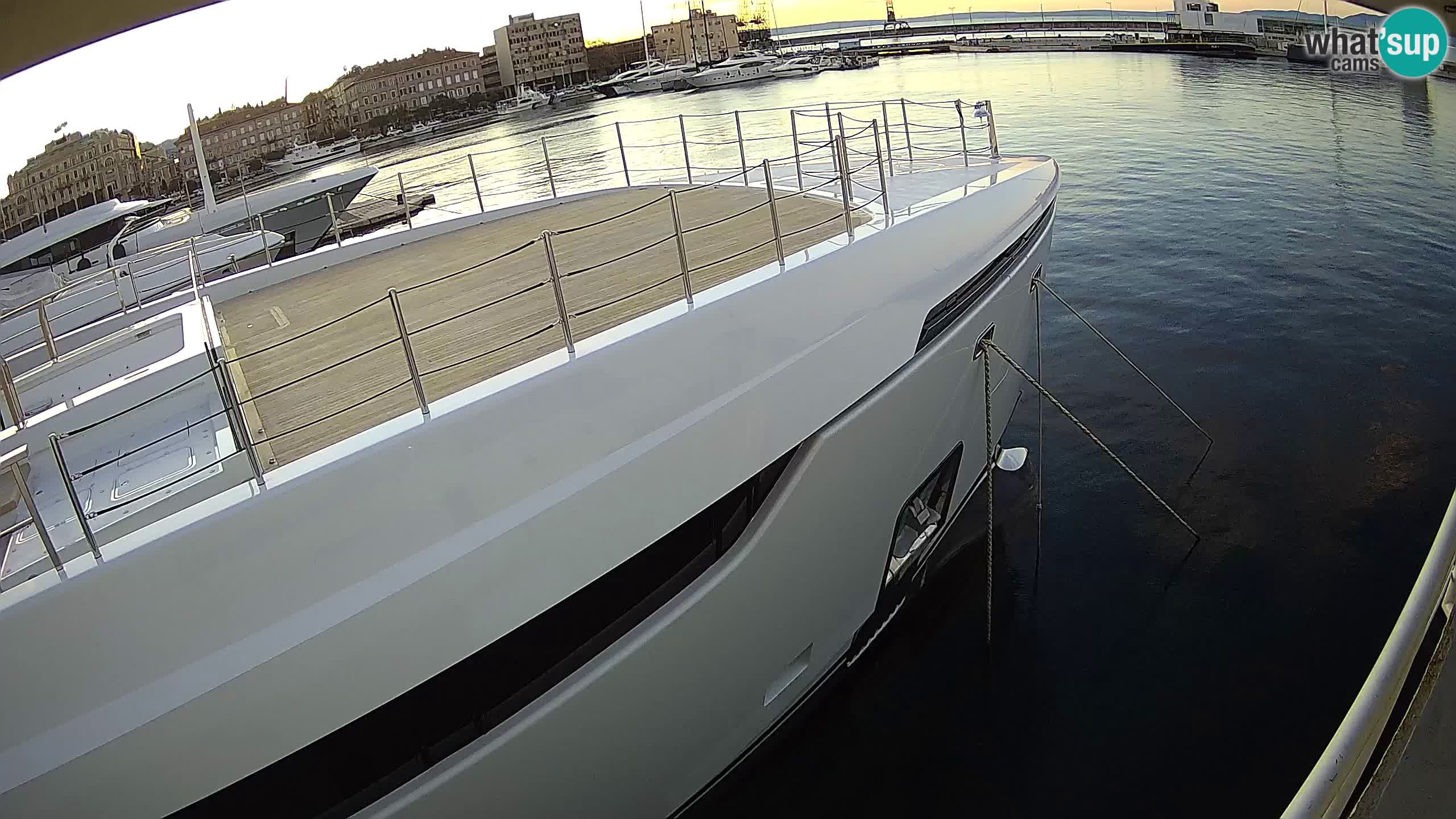 Botel Marina cámara web en vivo Rijeka