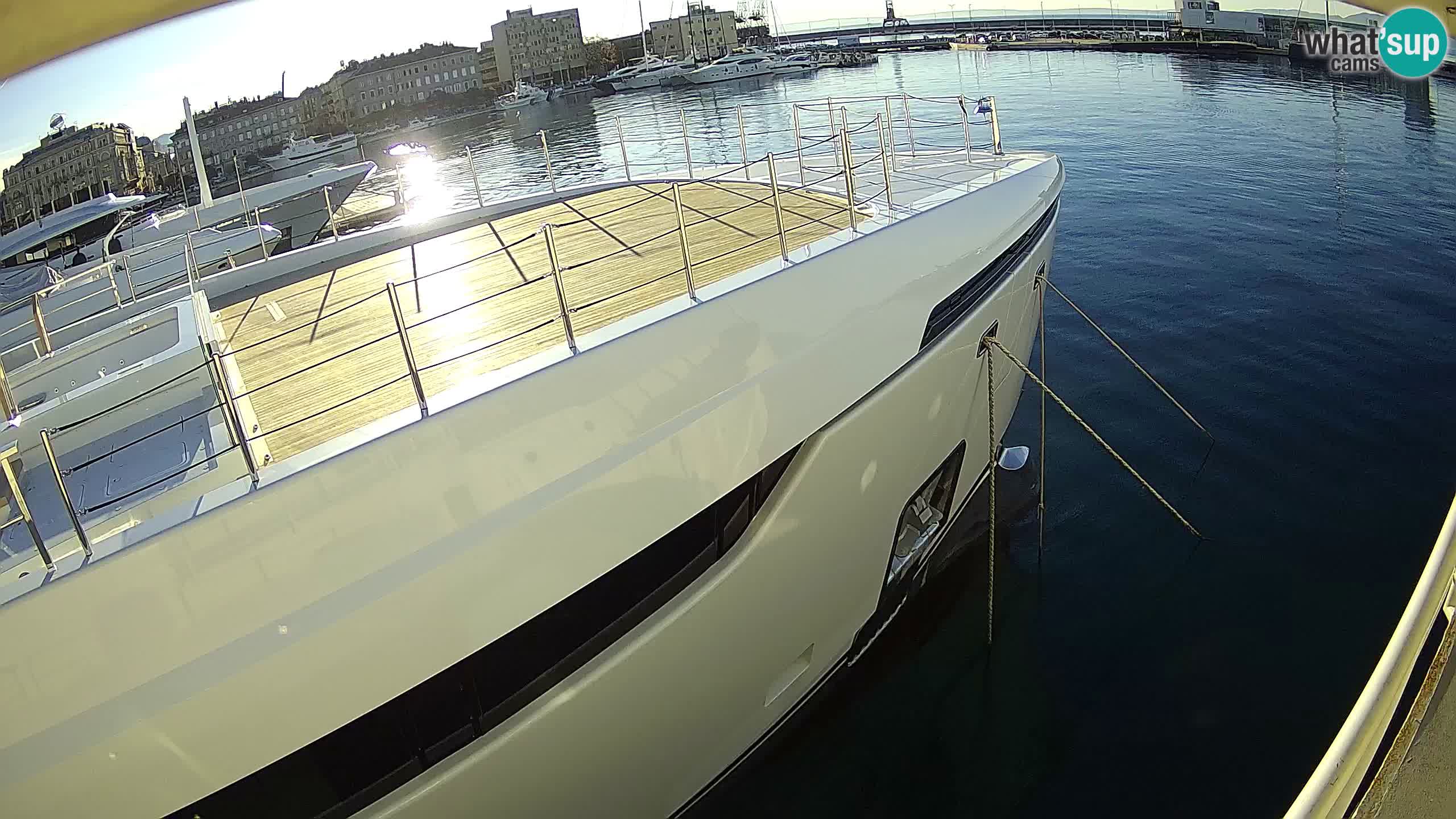 Botel Marina cámara web en vivo Rijeka