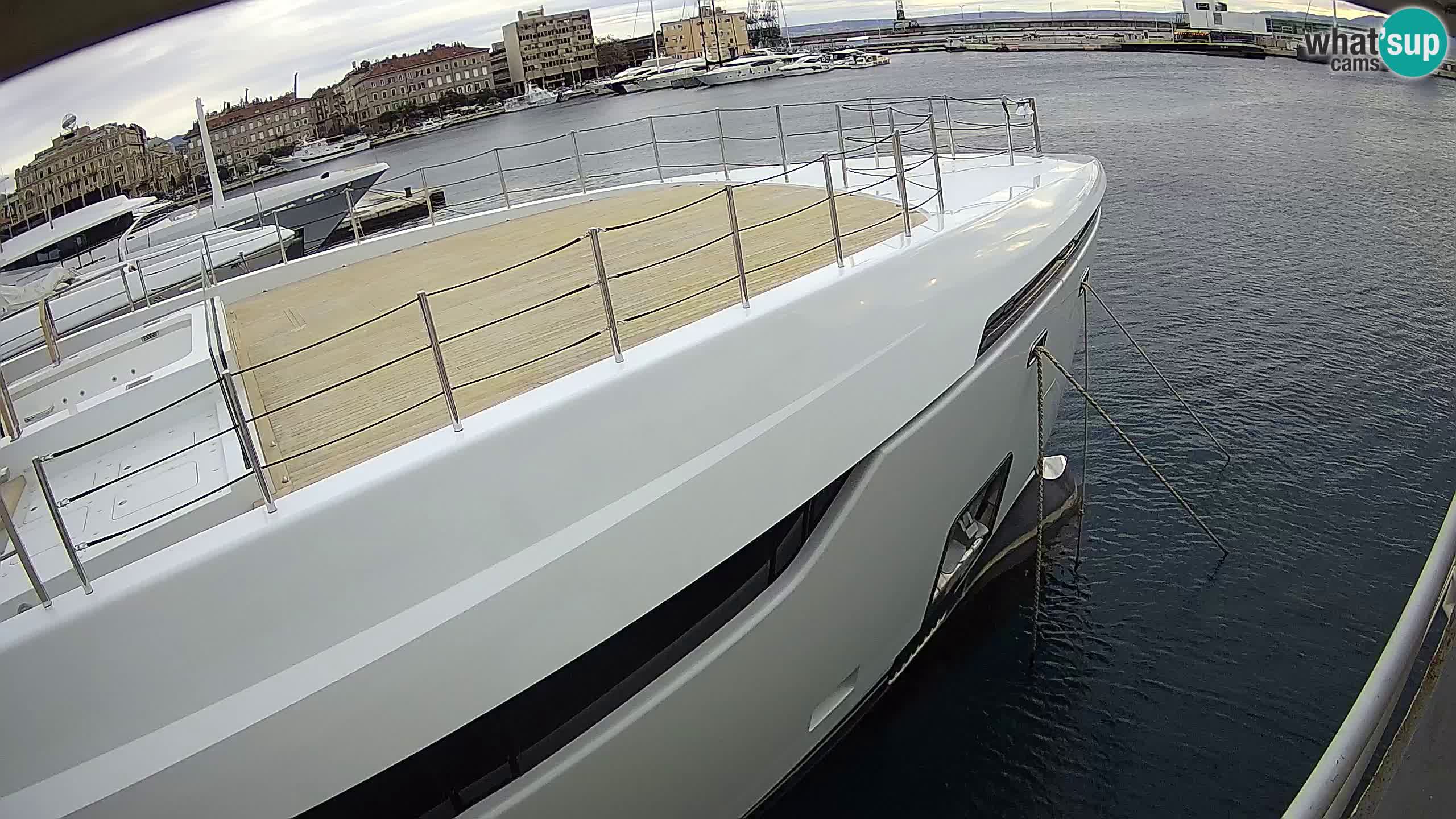 Botel Marina cámara web en vivo Rijeka