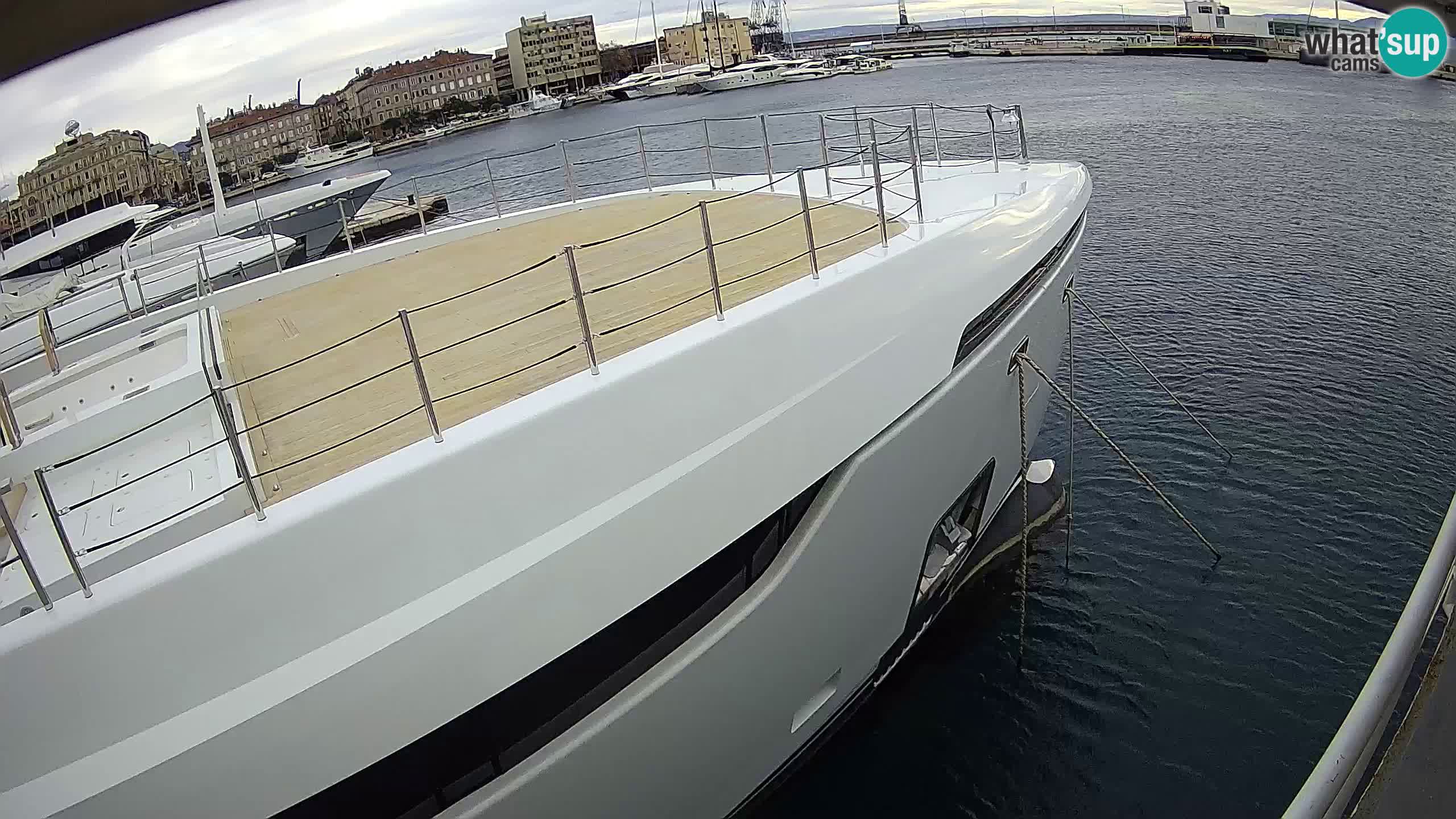 Botel Marina cámara web en vivo Rijeka