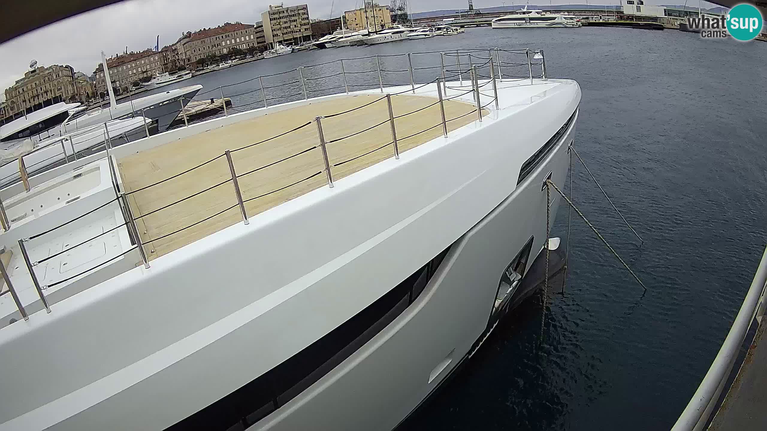 Botel Marina cámara web en vivo Rijeka