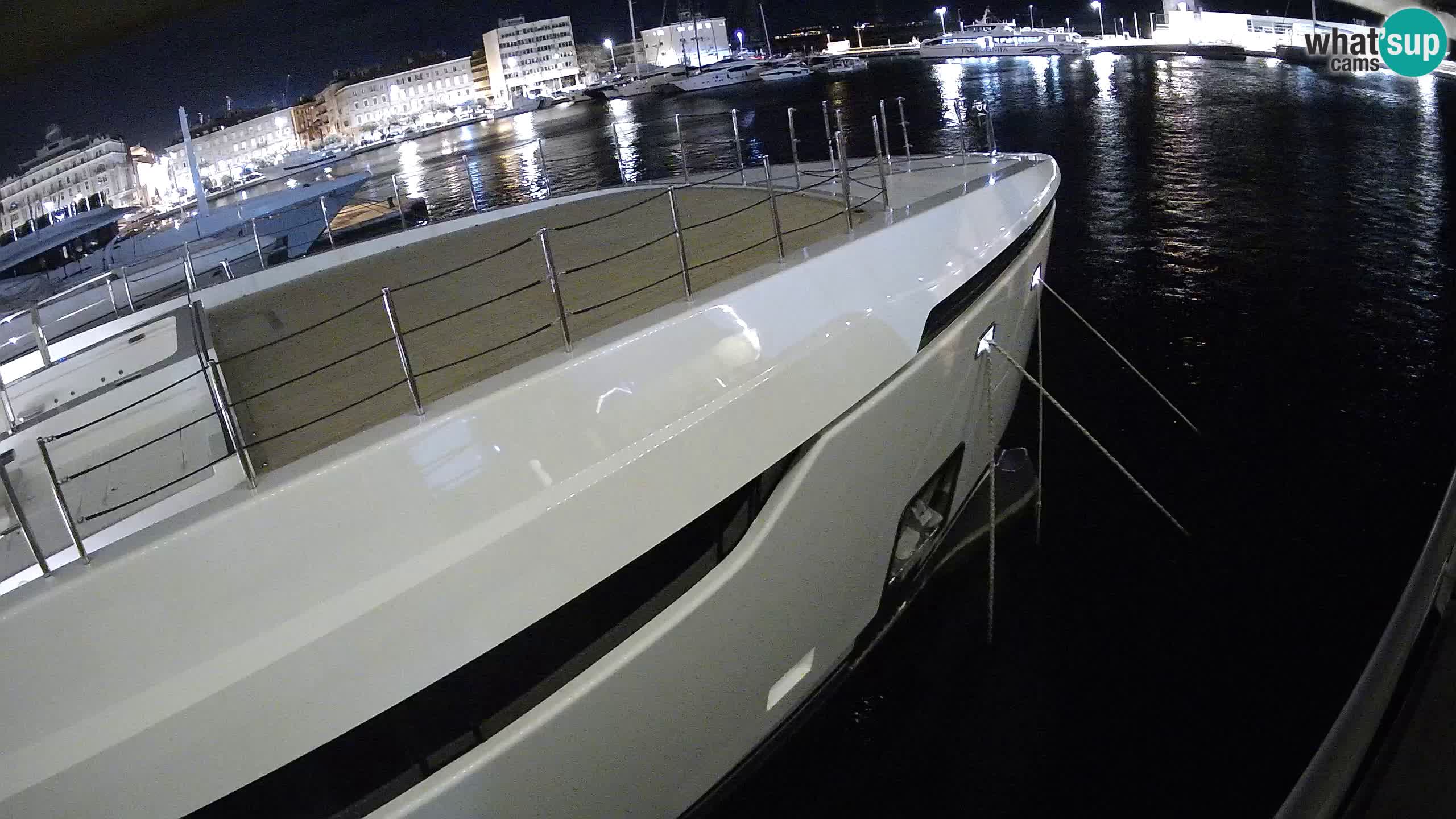 Botel Marina cámara web en vivo Rijeka