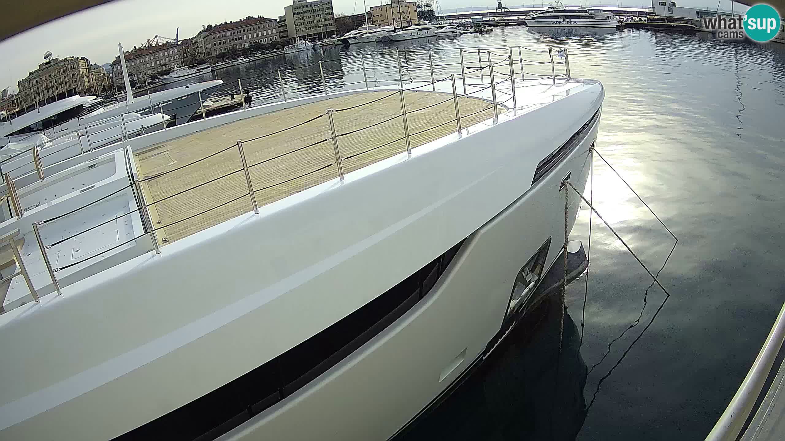Botel Marina cámara web en vivo Rijeka