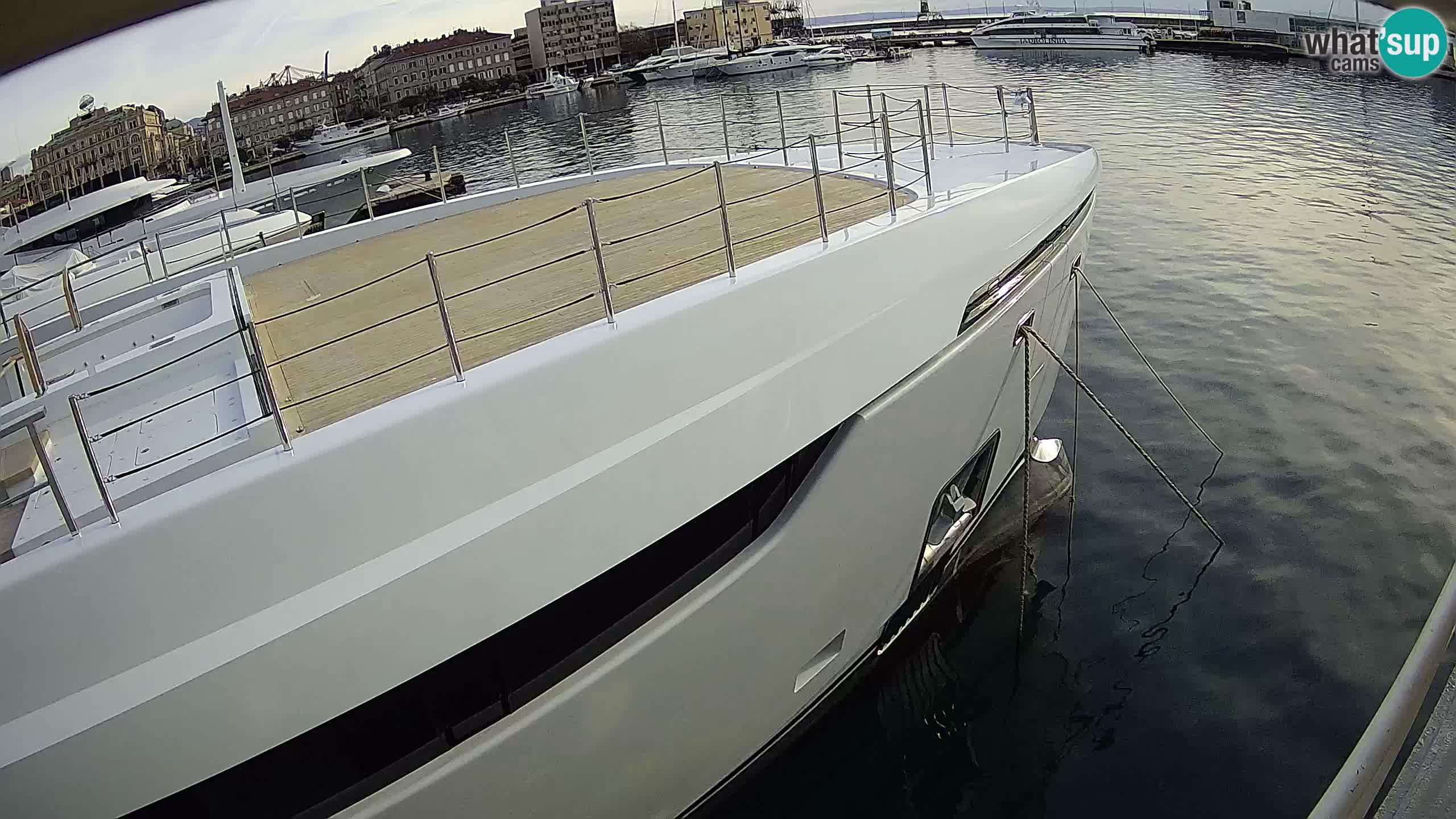 Botel Marina cámara web en vivo Rijeka
