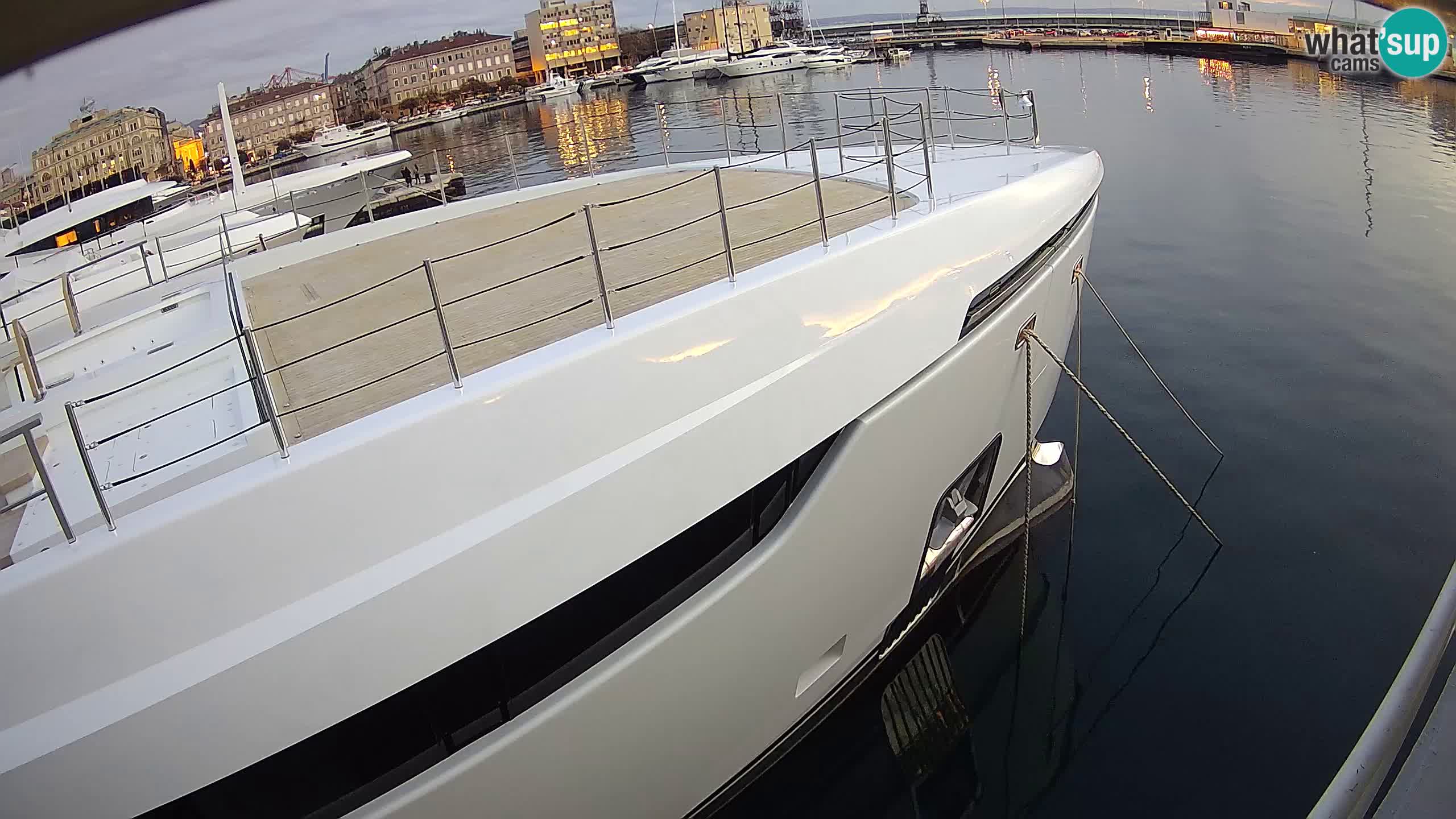 Rijeka – Botel Marina web kamera