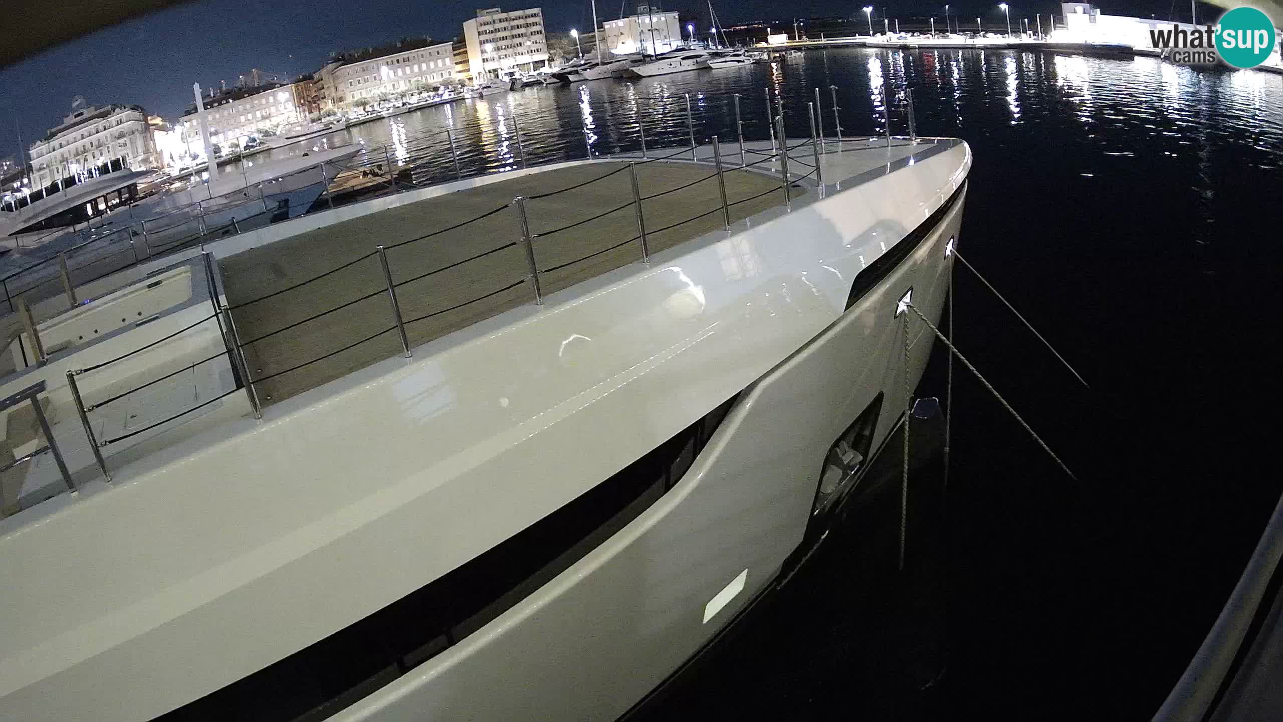 Botel Marina cámara web en vivo Rijeka
