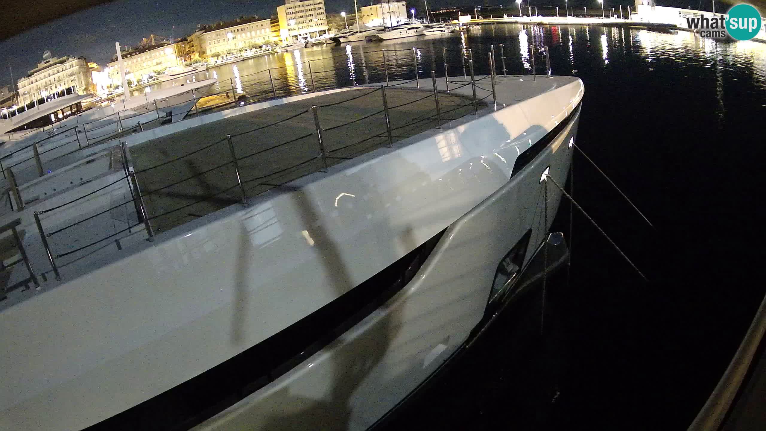 Botel Marina cámara web en vivo Rijeka