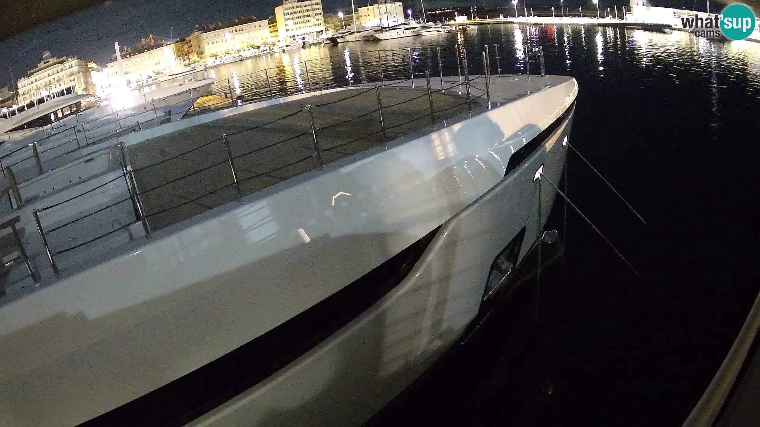 Botel Marina cámara web en vivo Rijeka