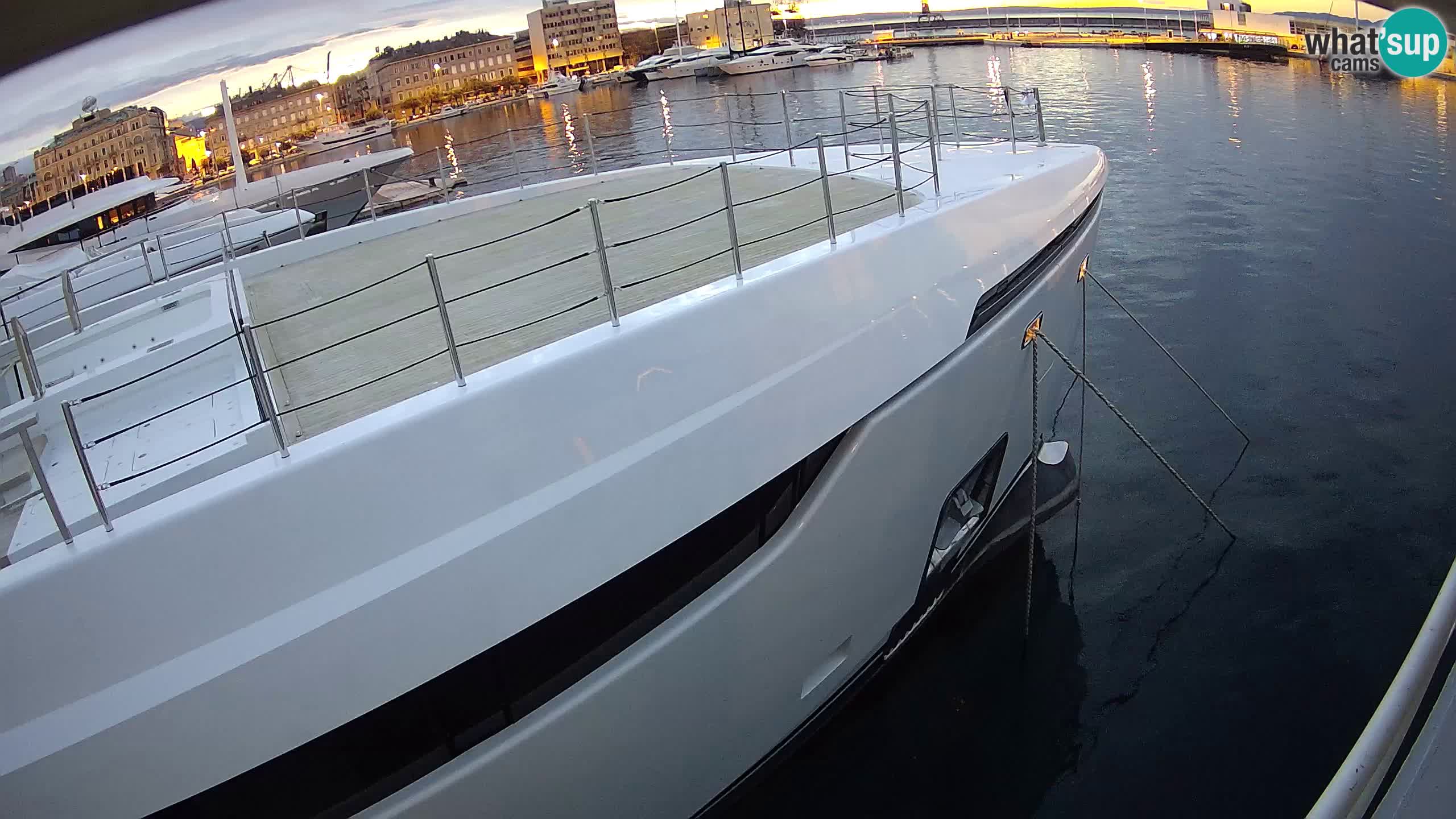 Rijeka – Botel Marina web kamera