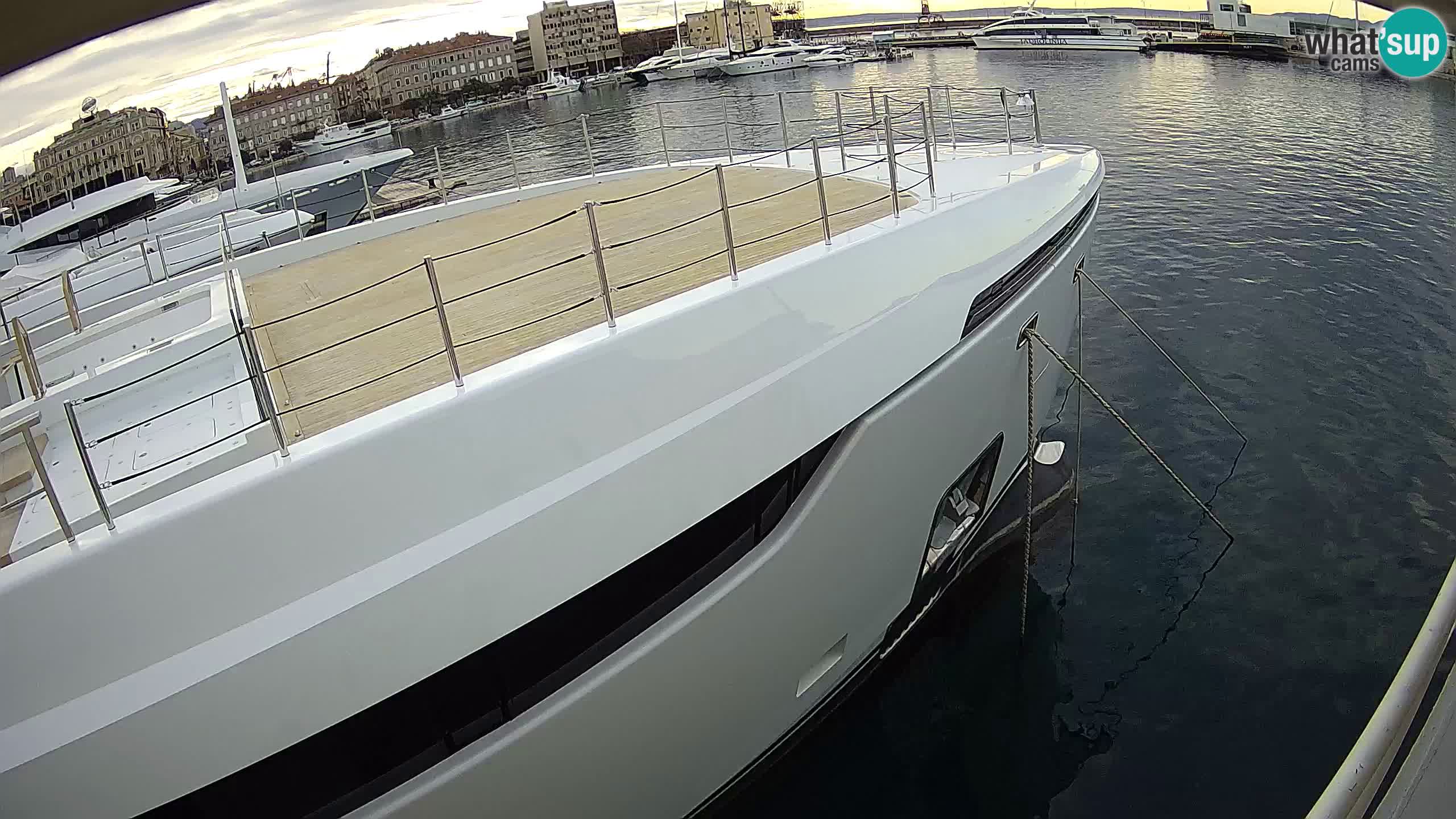 Botel Marina cámara web en vivo Rijeka