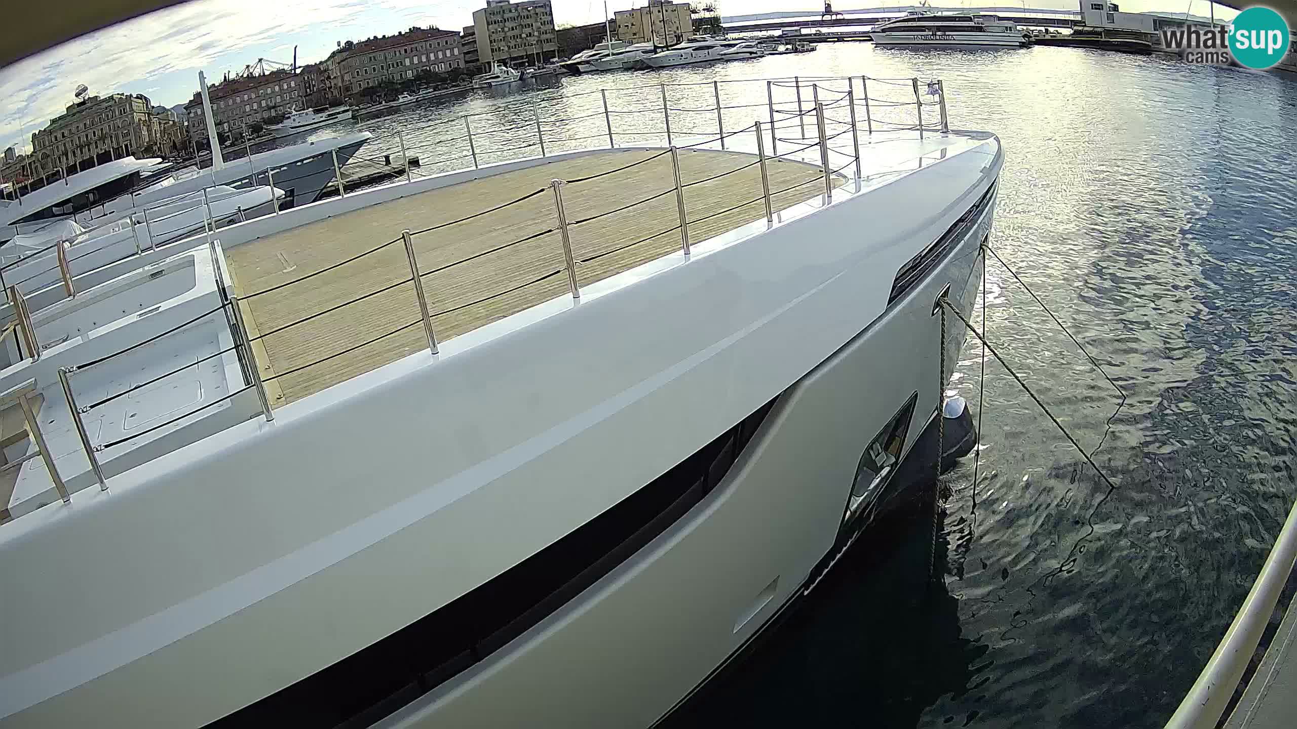 Reka – Botel Marina spletna kamera