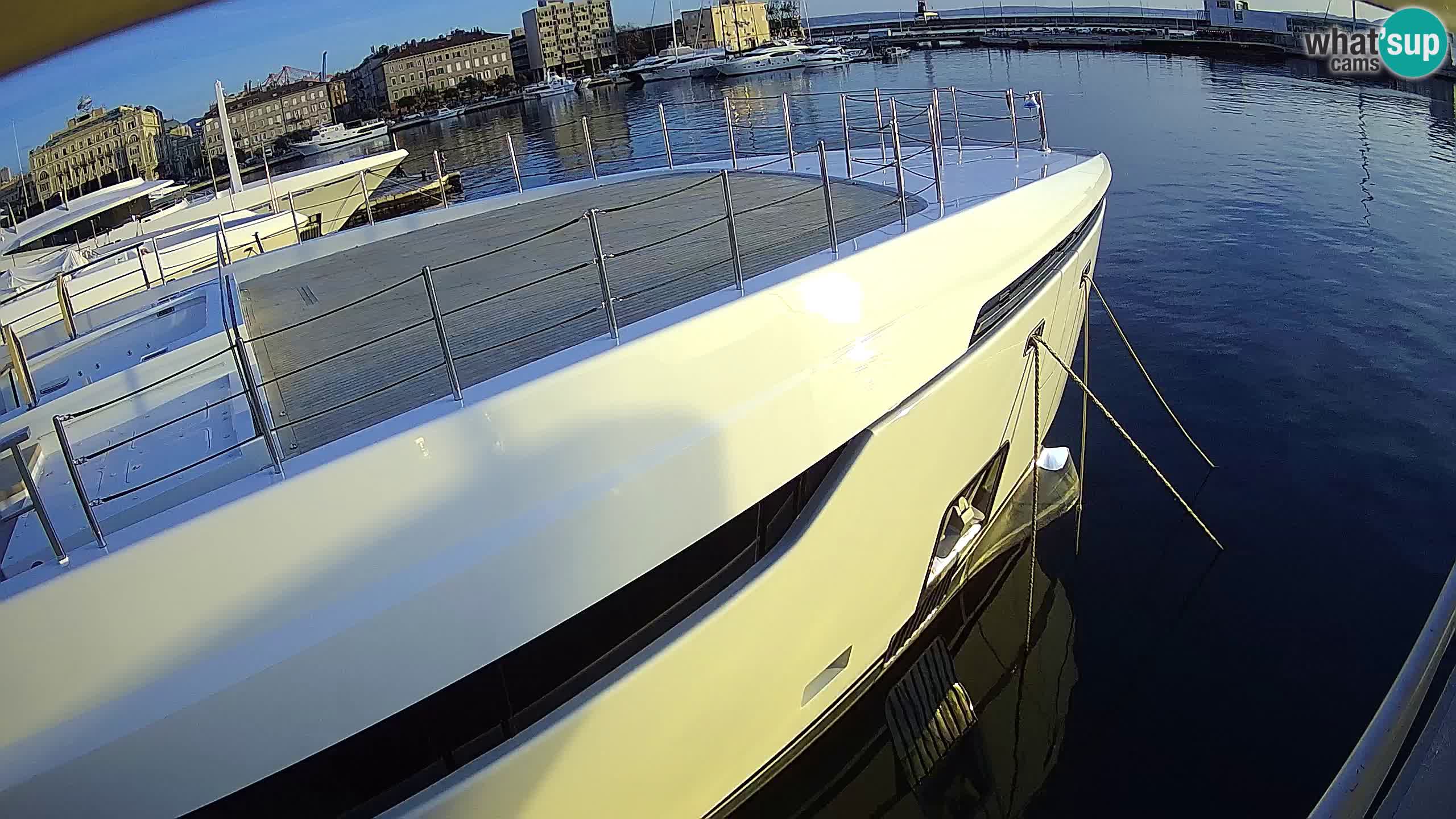 Botel Marina cámara web en vivo Rijeka