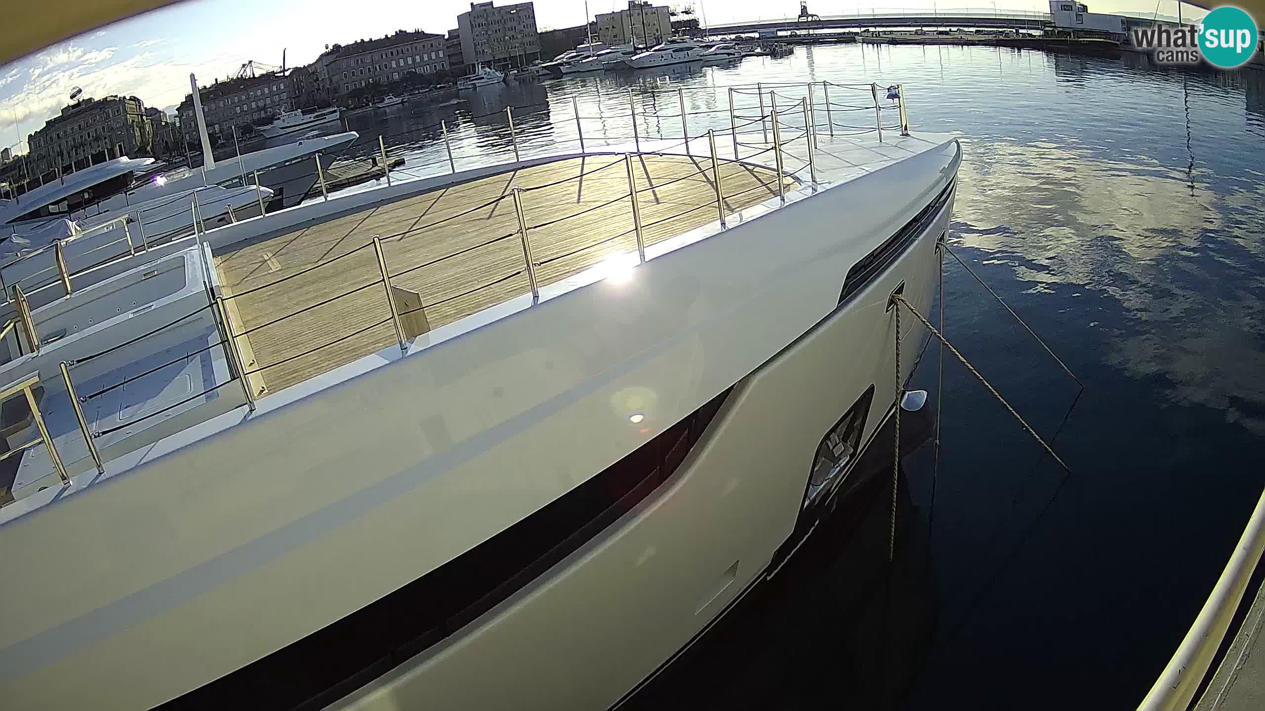 Botel Marina cámara web en vivo Rijeka