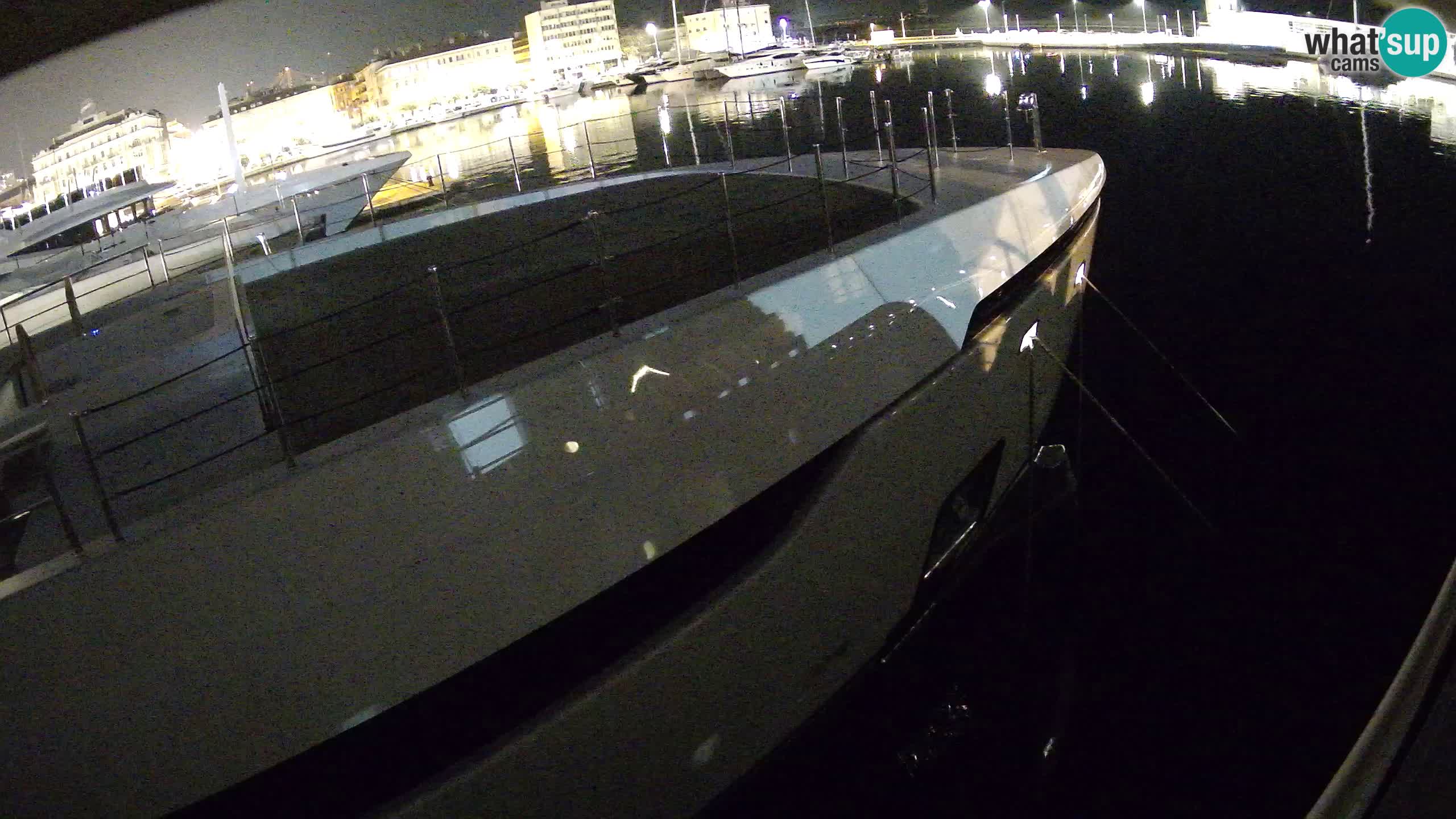 Botel Marina cámara web en vivo Rijeka