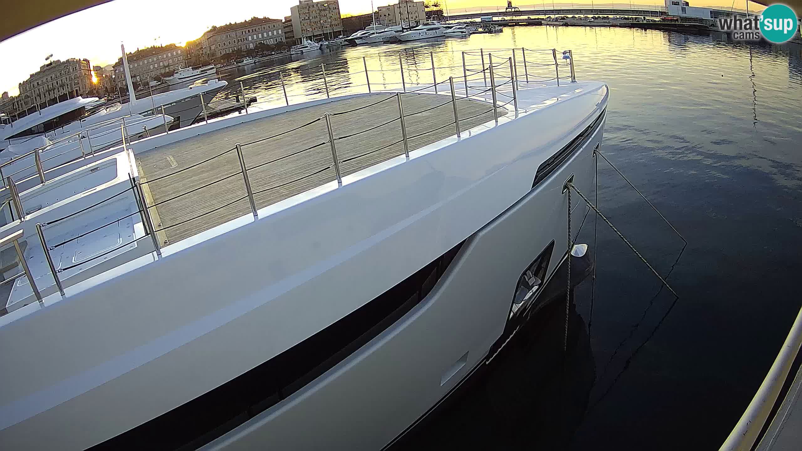 Rijeka – Botel Marina web kamera