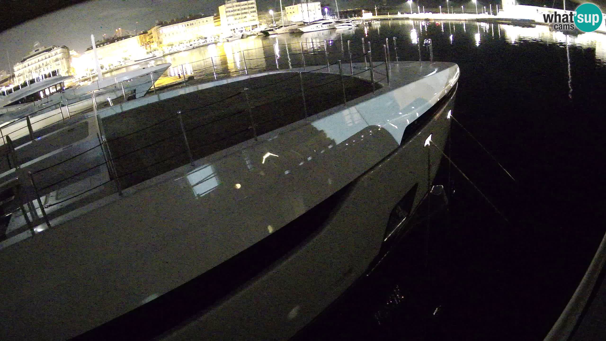 Botel Marina cámara web en vivo Rijeka
