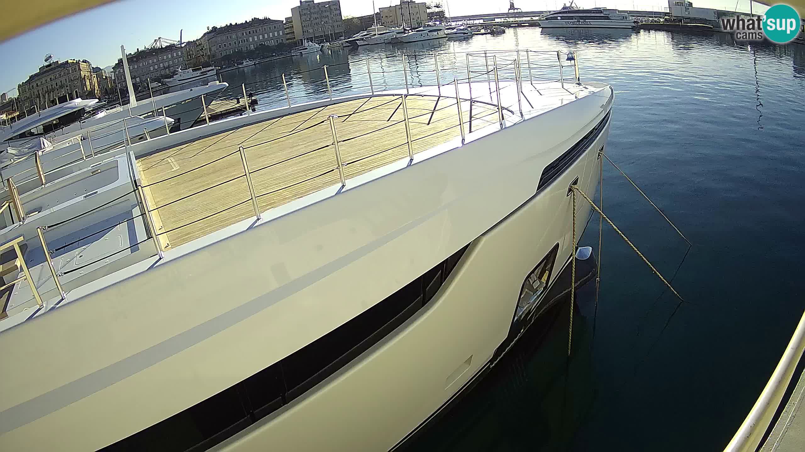 Botel Marina cámara web en vivo Rijeka
