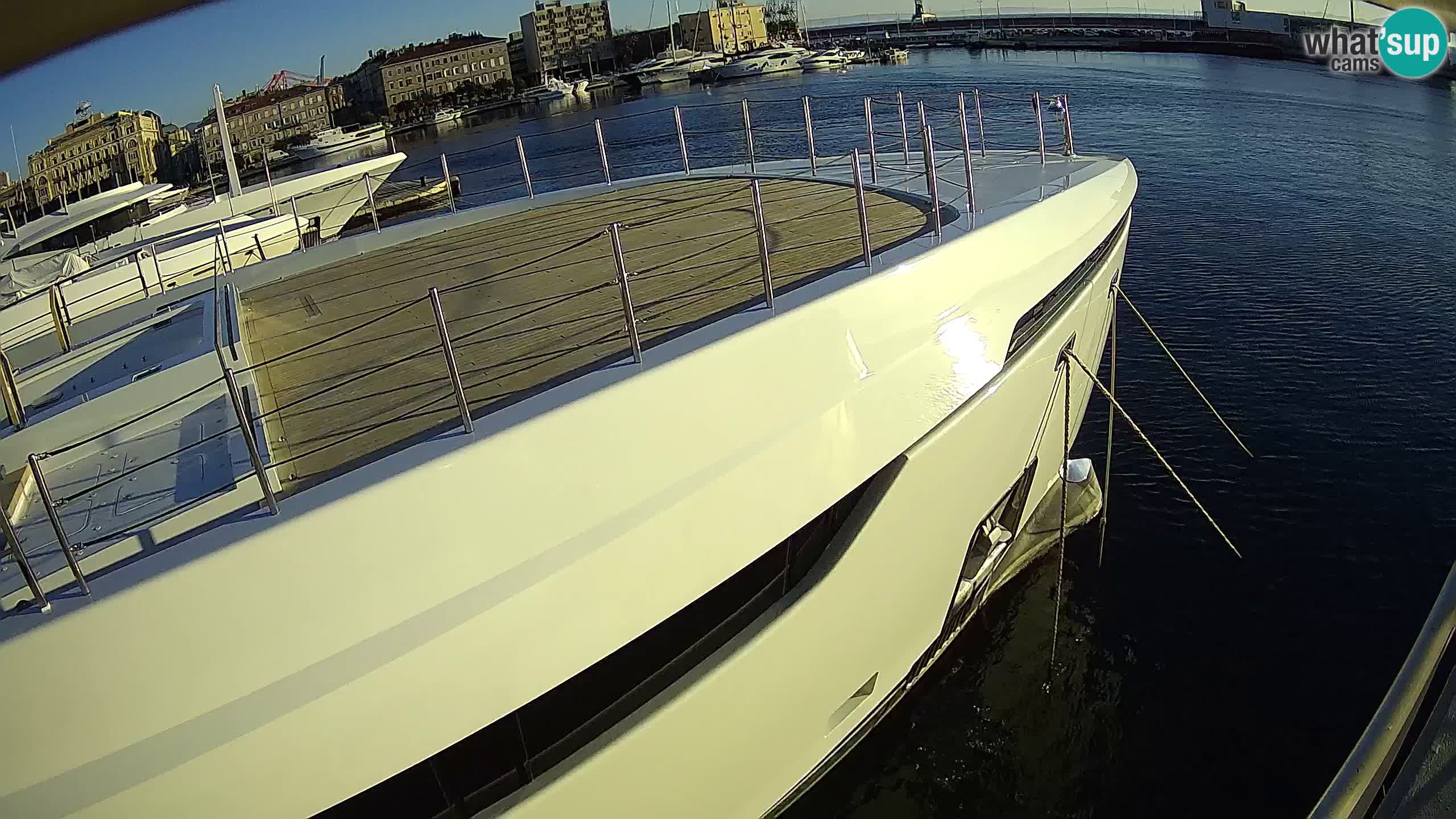 Botel Marina cámara web en vivo Rijeka