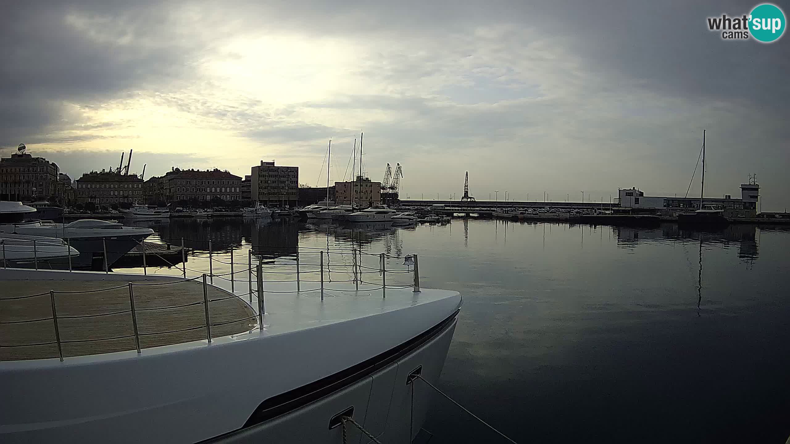 Reka – Botel Marina spletna kamera