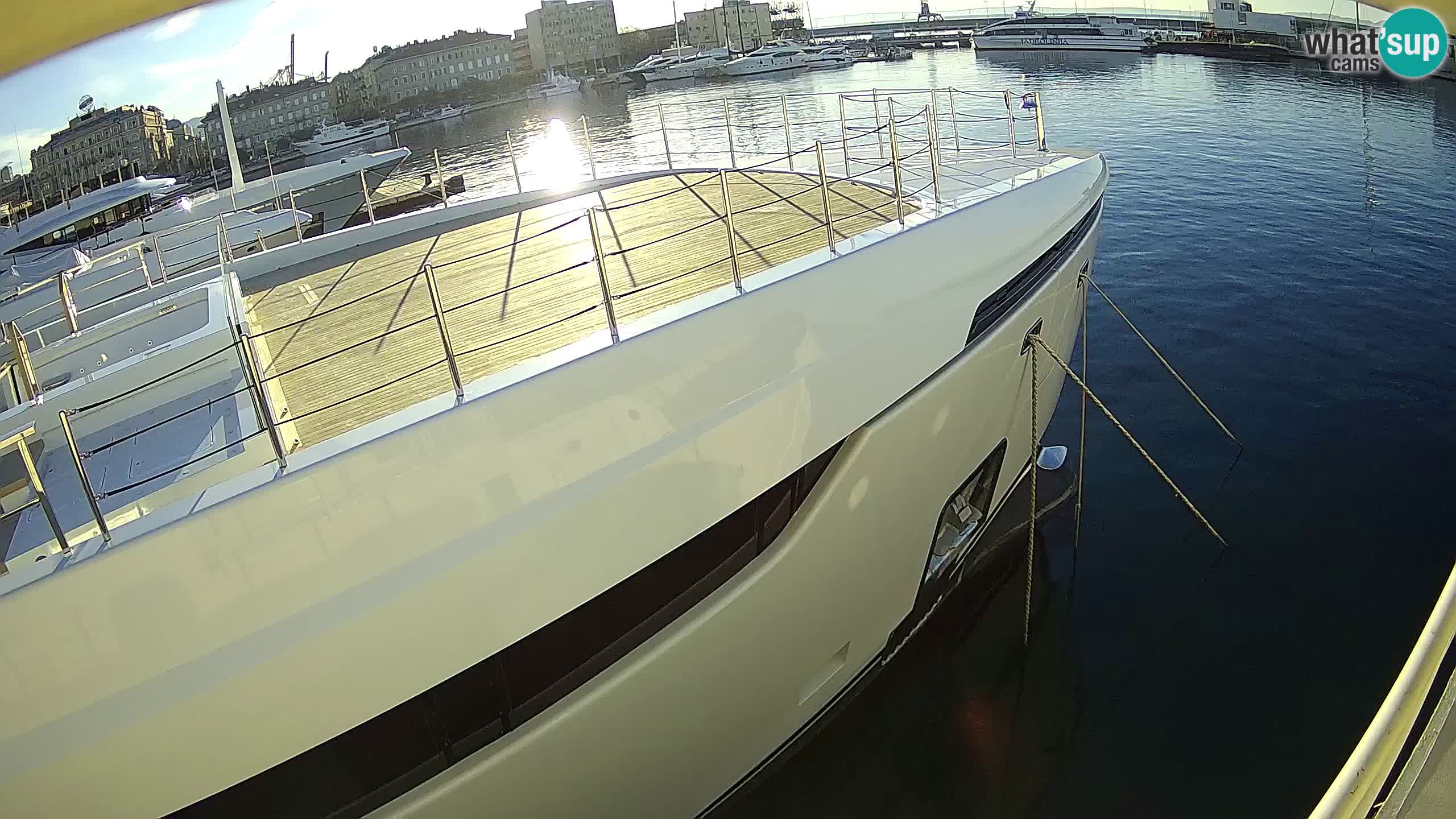 Botel Marina cámara web en vivo Rijeka