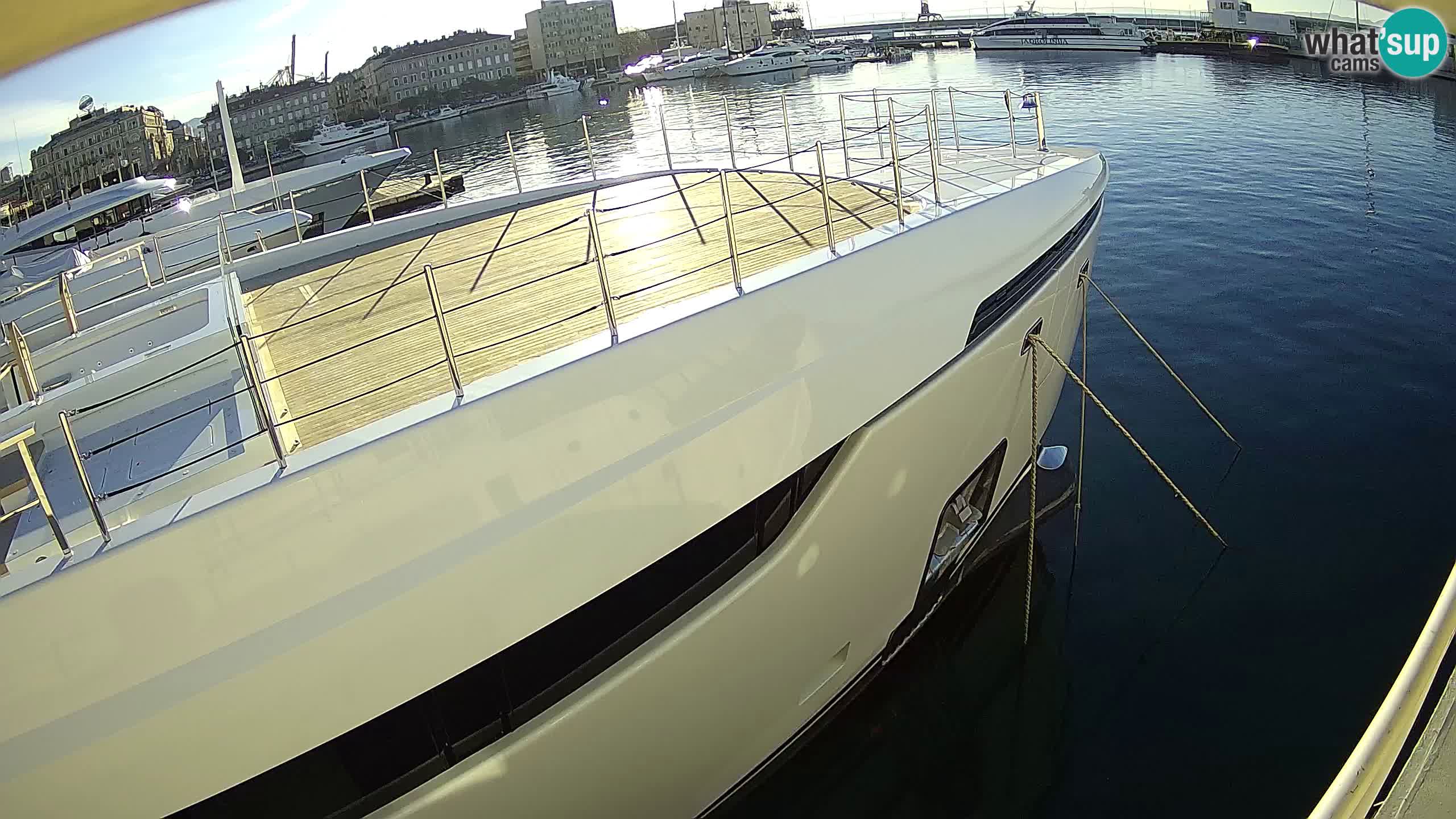 Botel Marina cámara web en vivo Rijeka