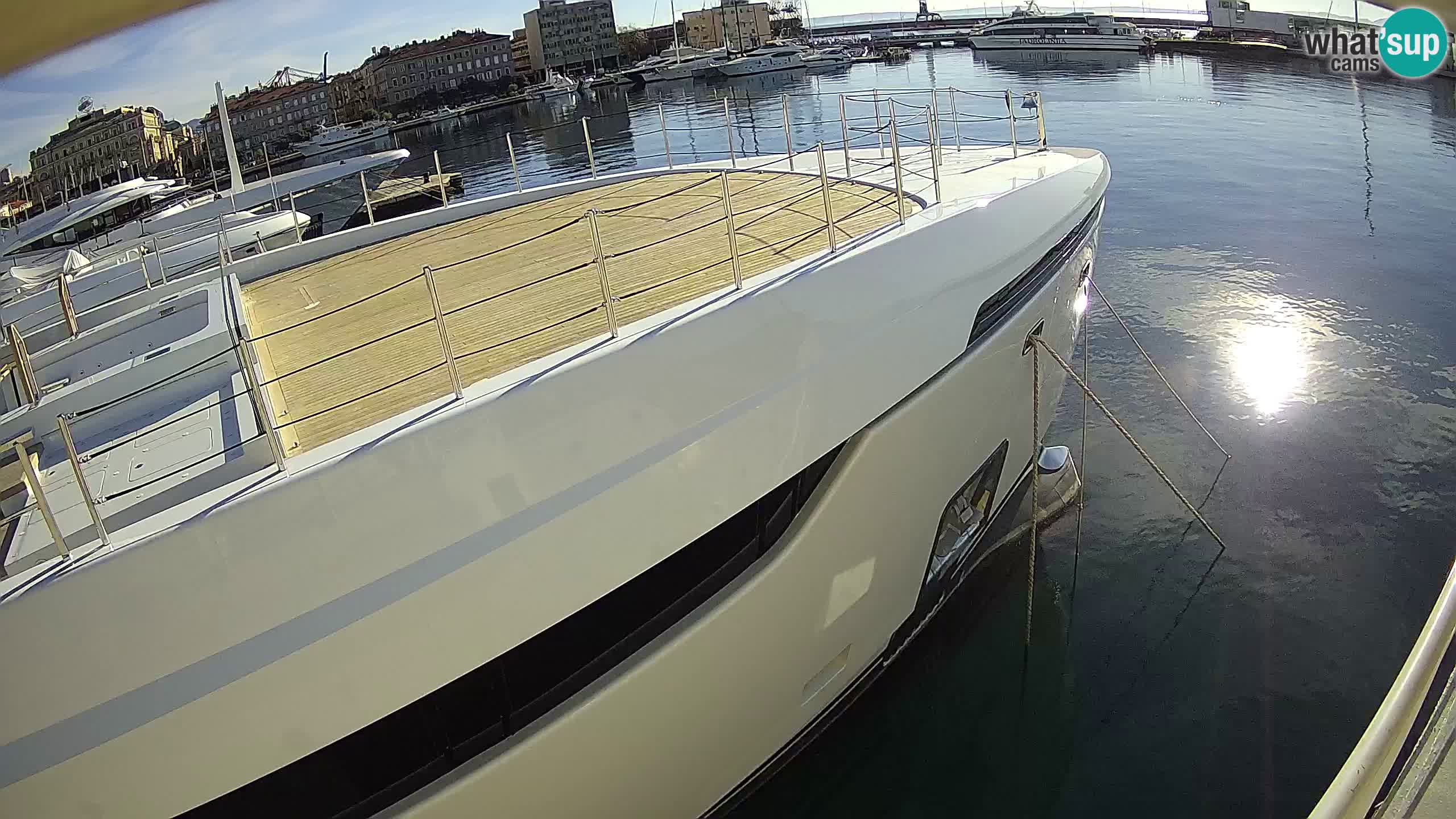 Botel Marina cámara web en vivo Rijeka