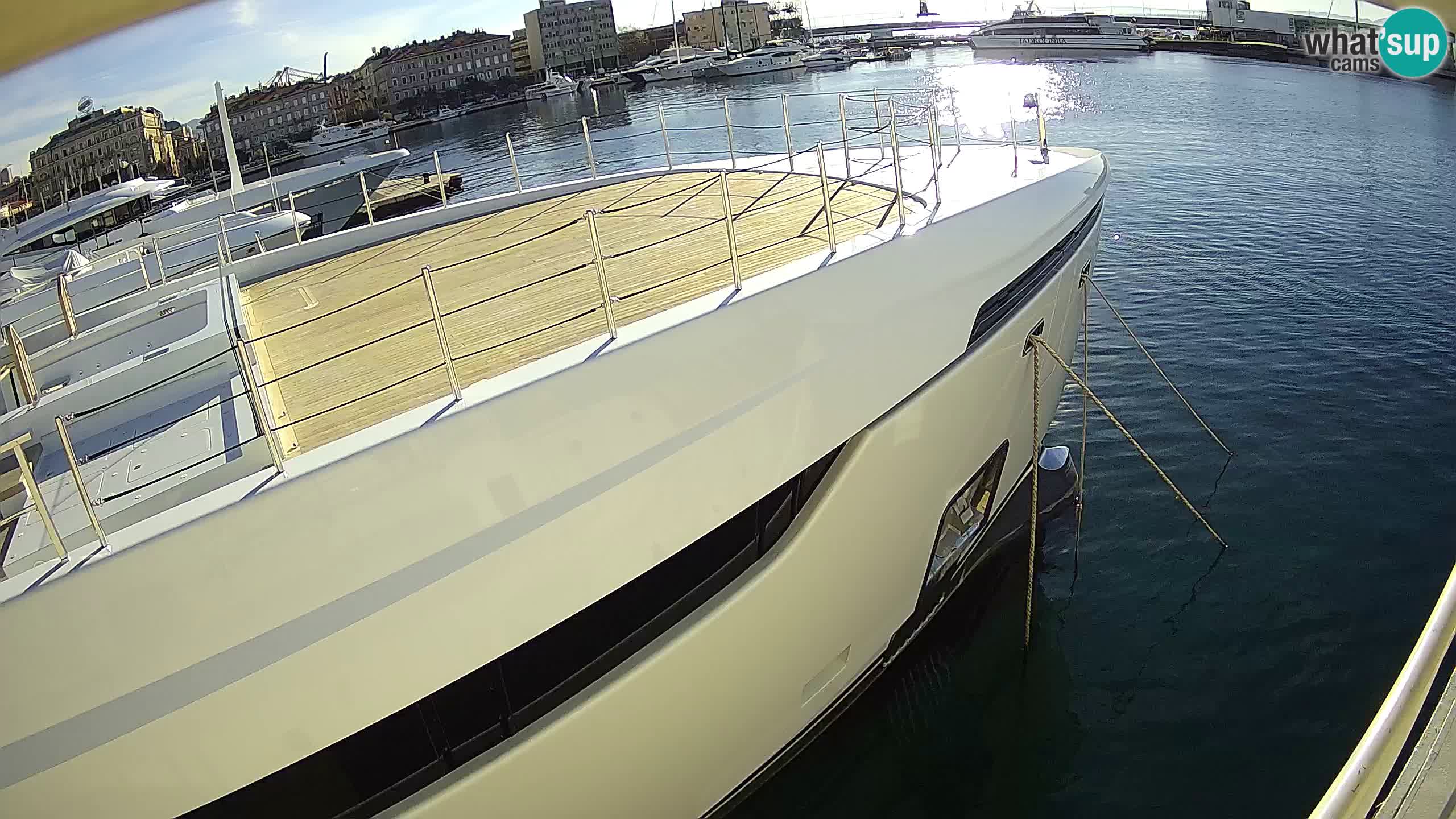 Botel Marina cámara web en vivo Rijeka