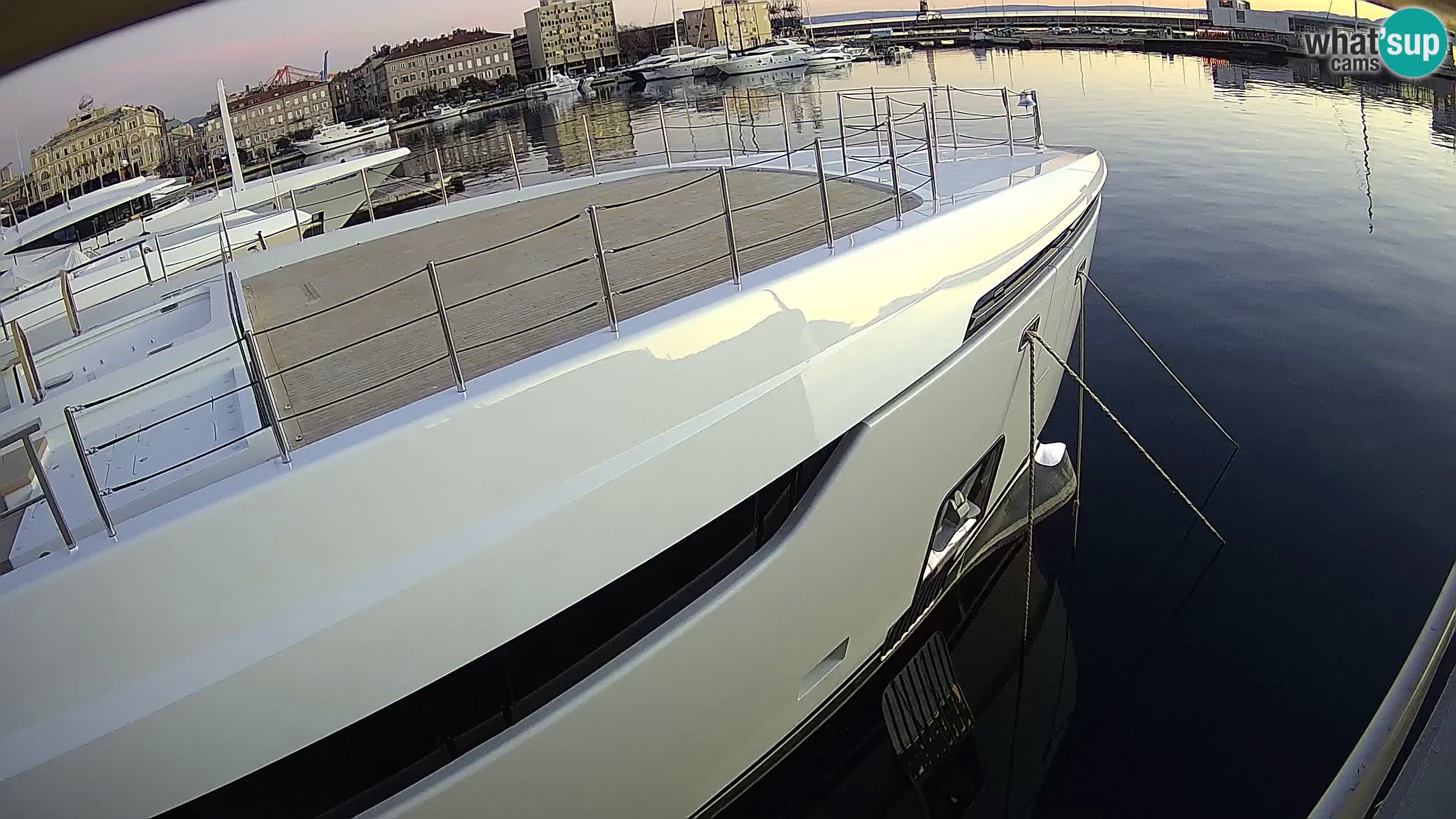 Rijeka – Botel Marina web kamera