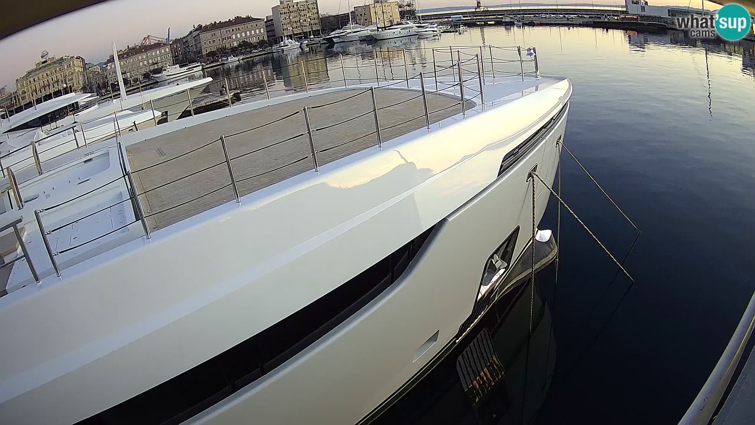 Rijeka – Botel Marina web kamera