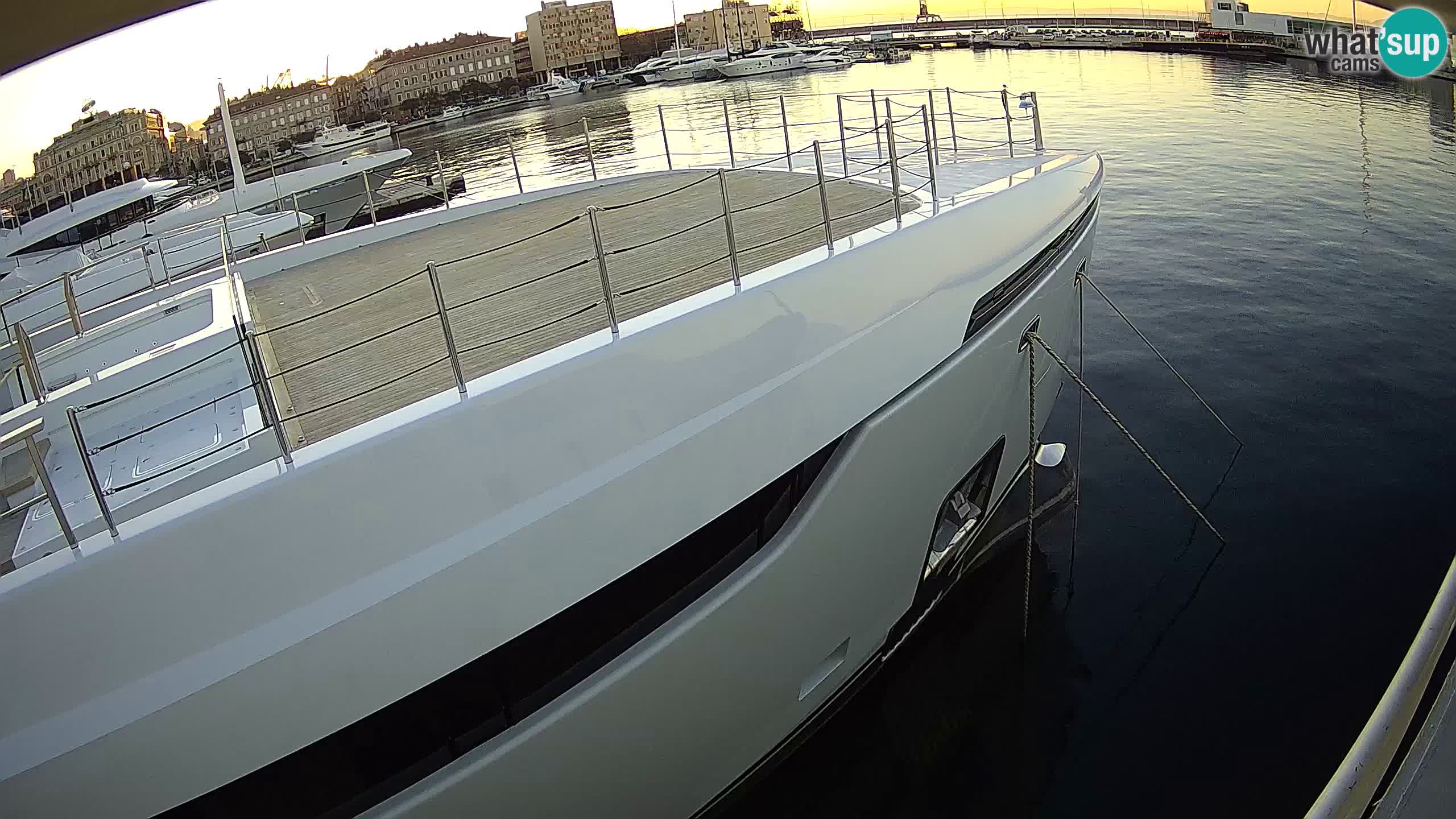 Rijeka – Botel Marina web kamera