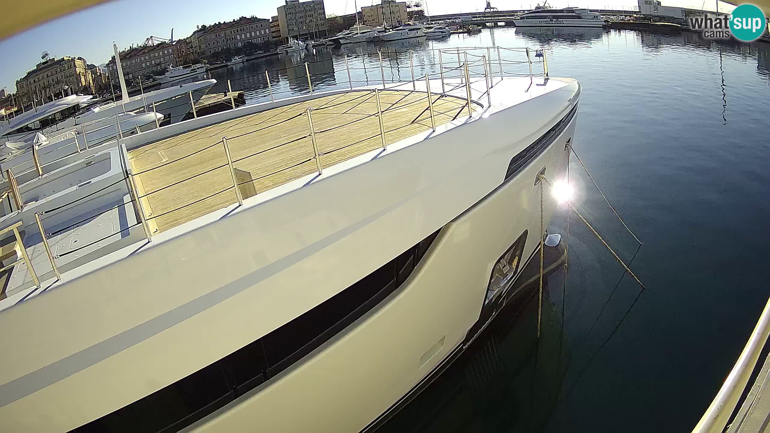 Botel Marina cámara web en vivo Rijeka