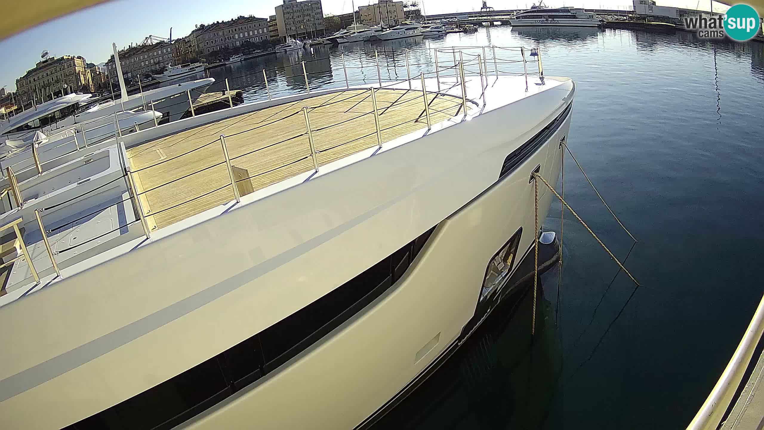 Botel Marina cámara web en vivo Rijeka