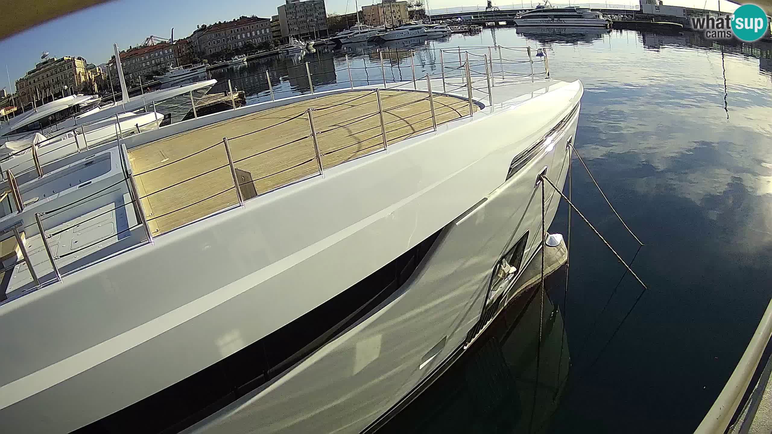 Botel Marina cámara web en vivo Rijeka