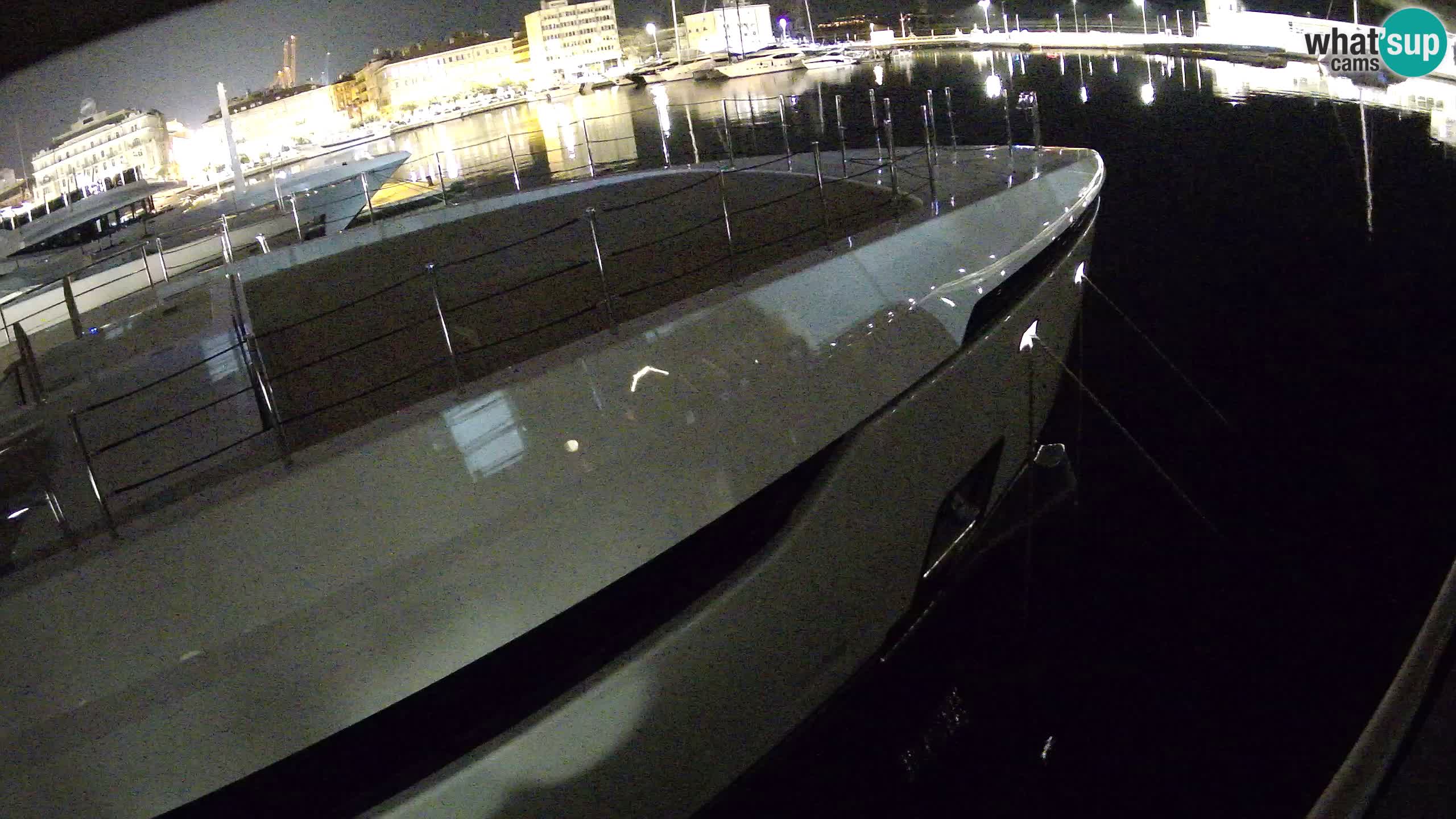 Botel Marina cámara web en vivo Rijeka