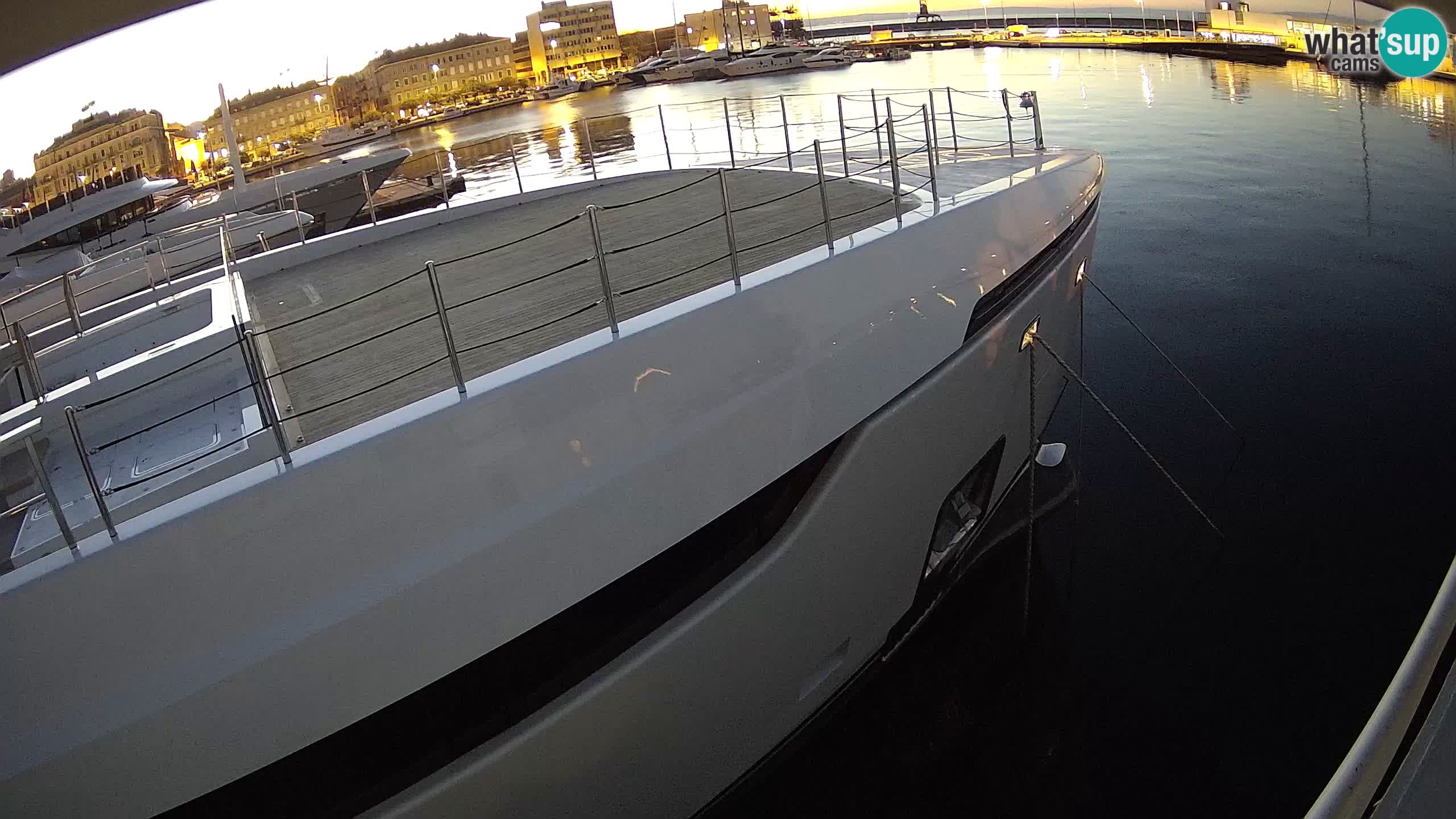 Botel Marina cámara web en vivo Rijeka