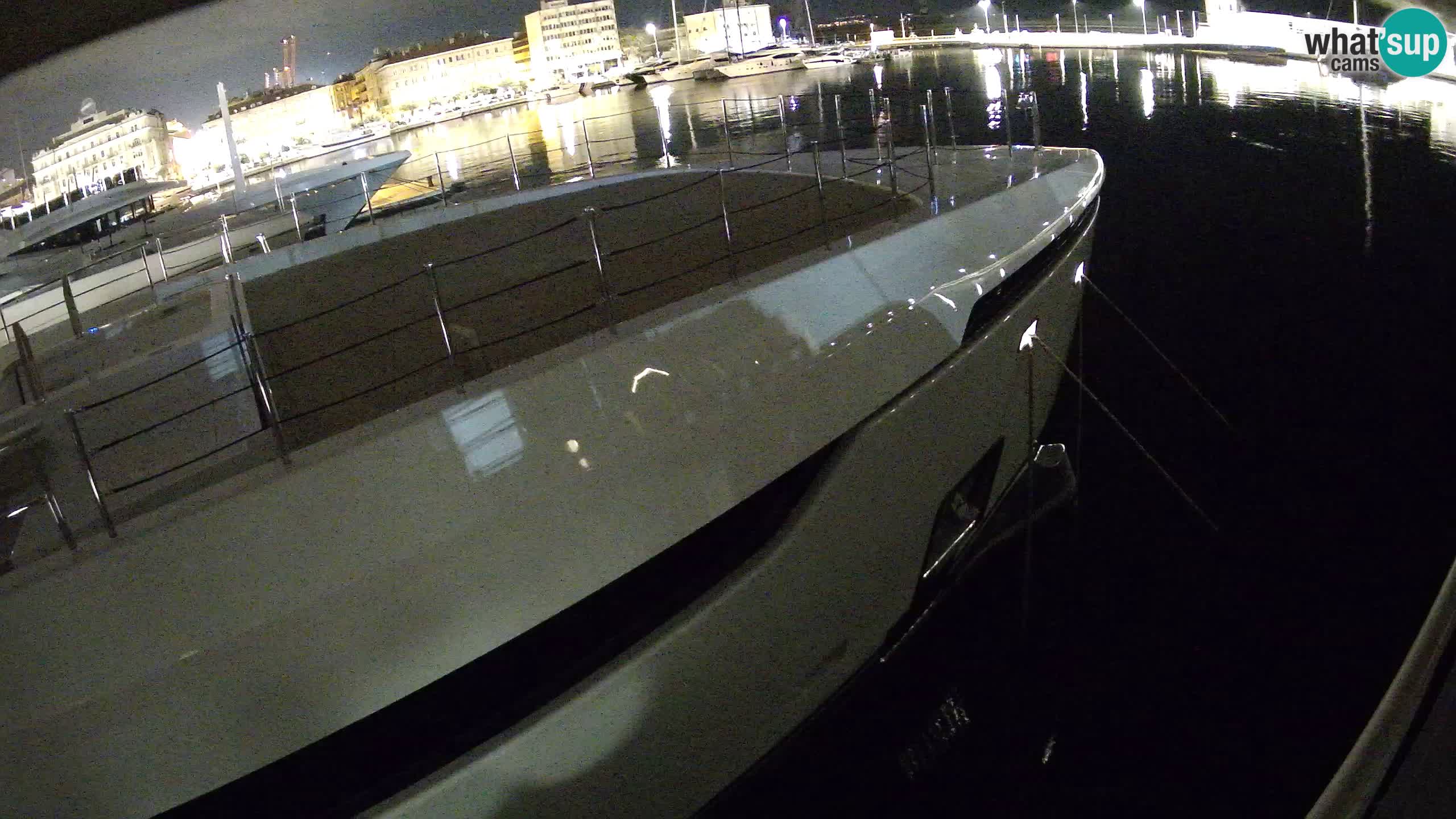 Botel Marina cámara web en vivo Rijeka