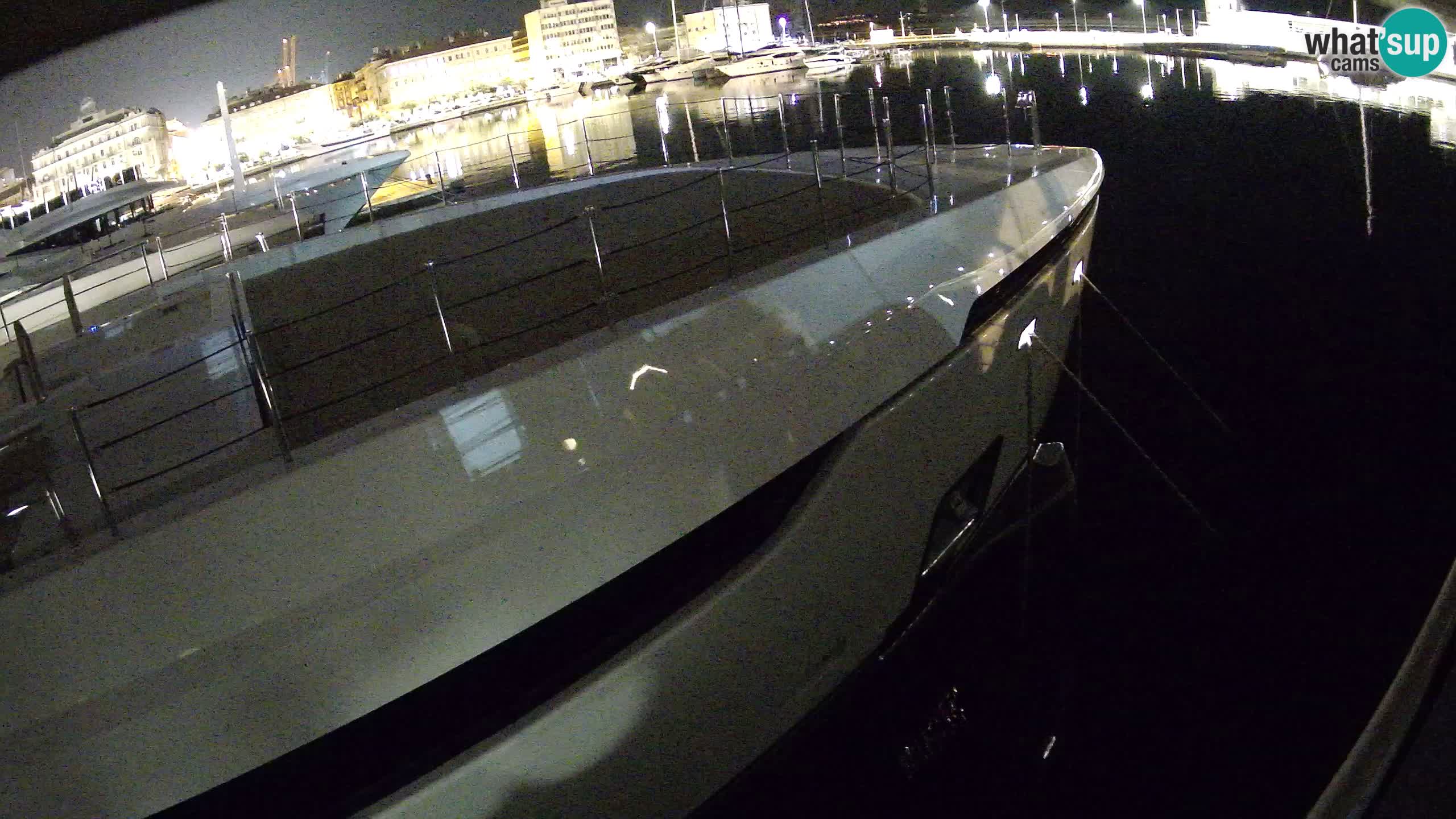 Botel Marina cámara web en vivo Rijeka
