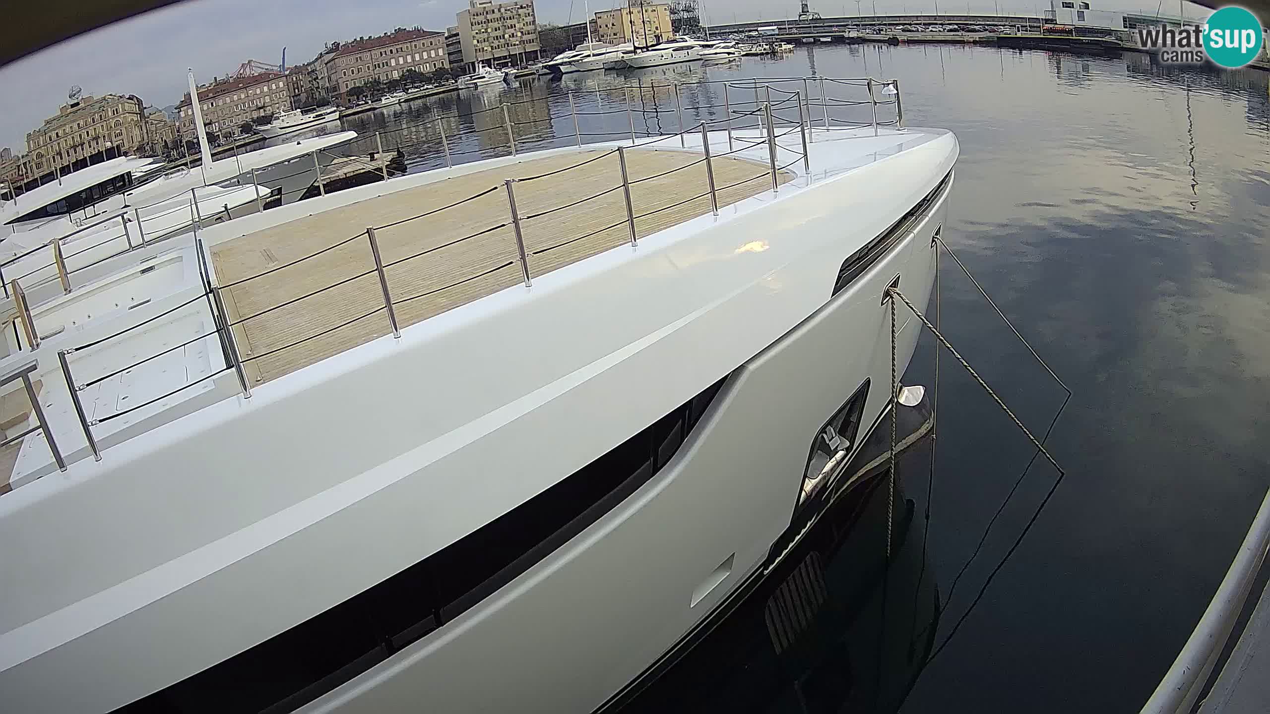 Botel Marina cámara web en vivo Rijeka