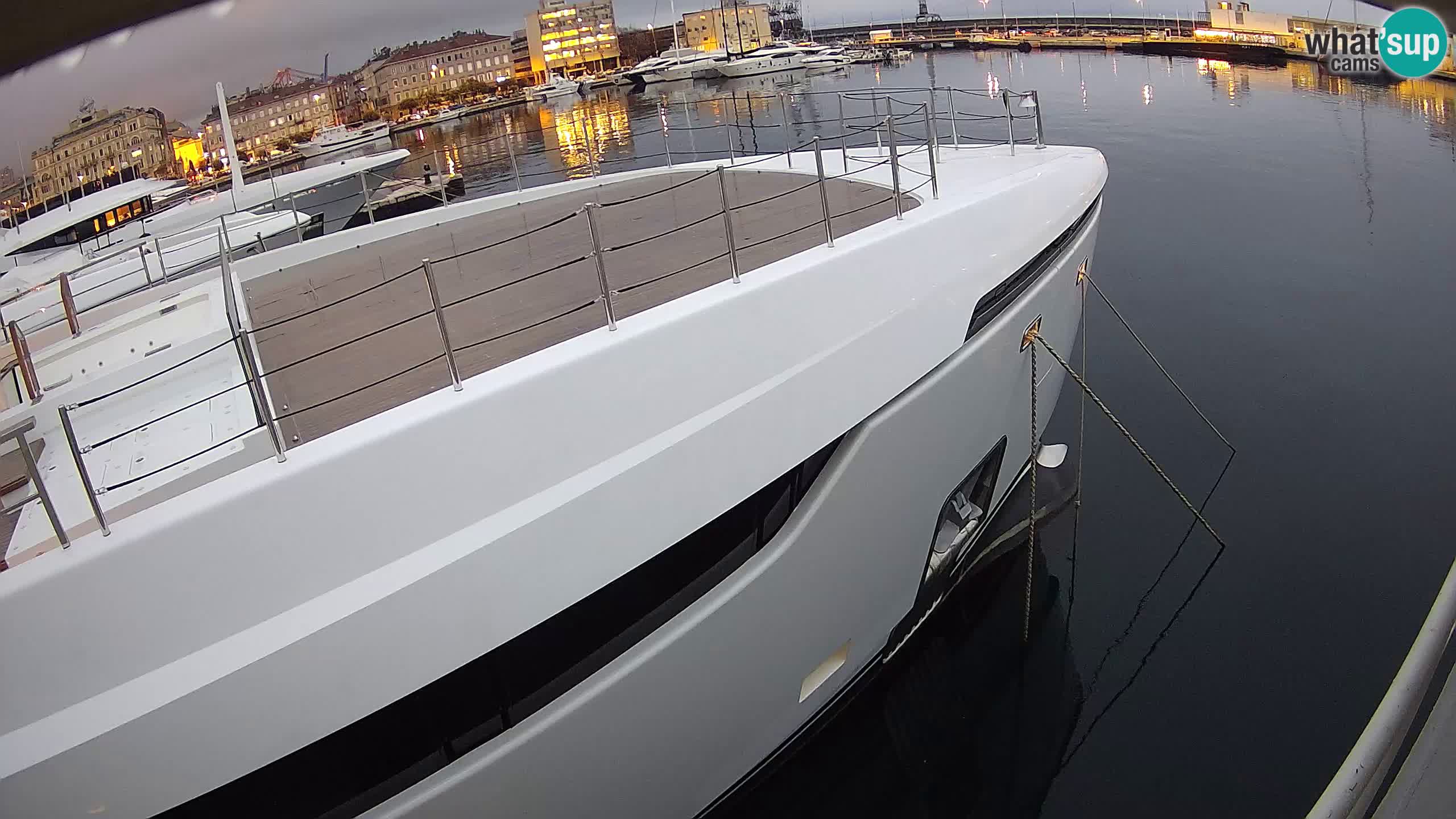 Botel Marina cámara web en vivo Rijeka